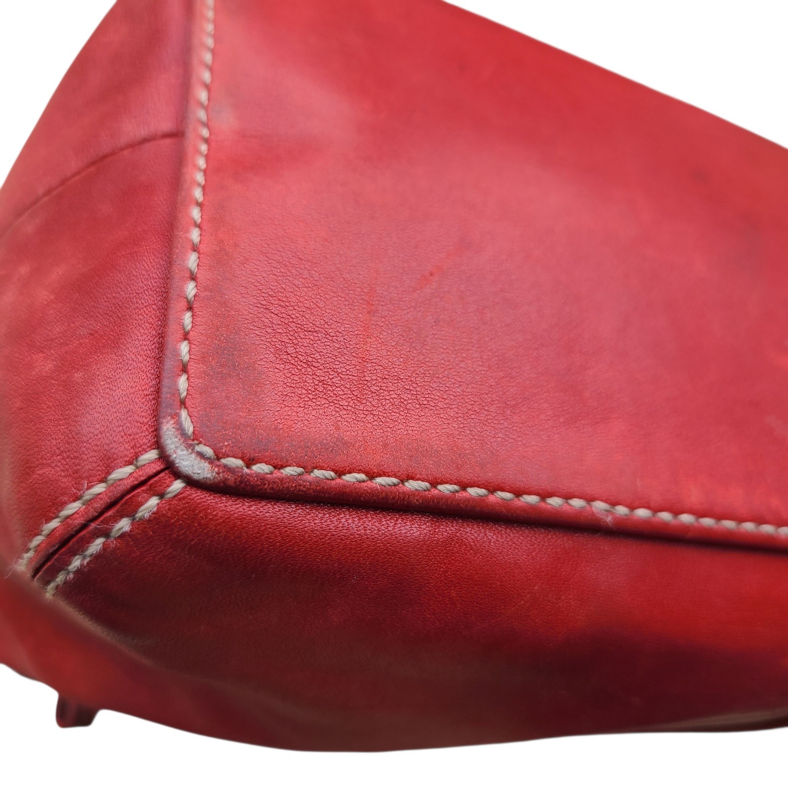 Coach 9564 Y2K 2005 Red Leather Hobo Baguette Shoulder Bag Convertible Strap