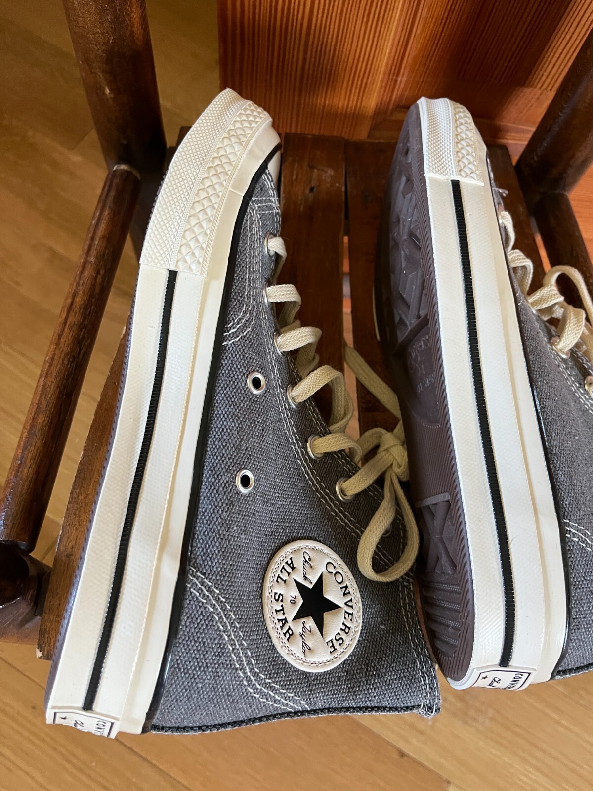 Chuck Taylor Converse Gray Blue Denim w Cream High Top Tennis Shoes Women’s Size