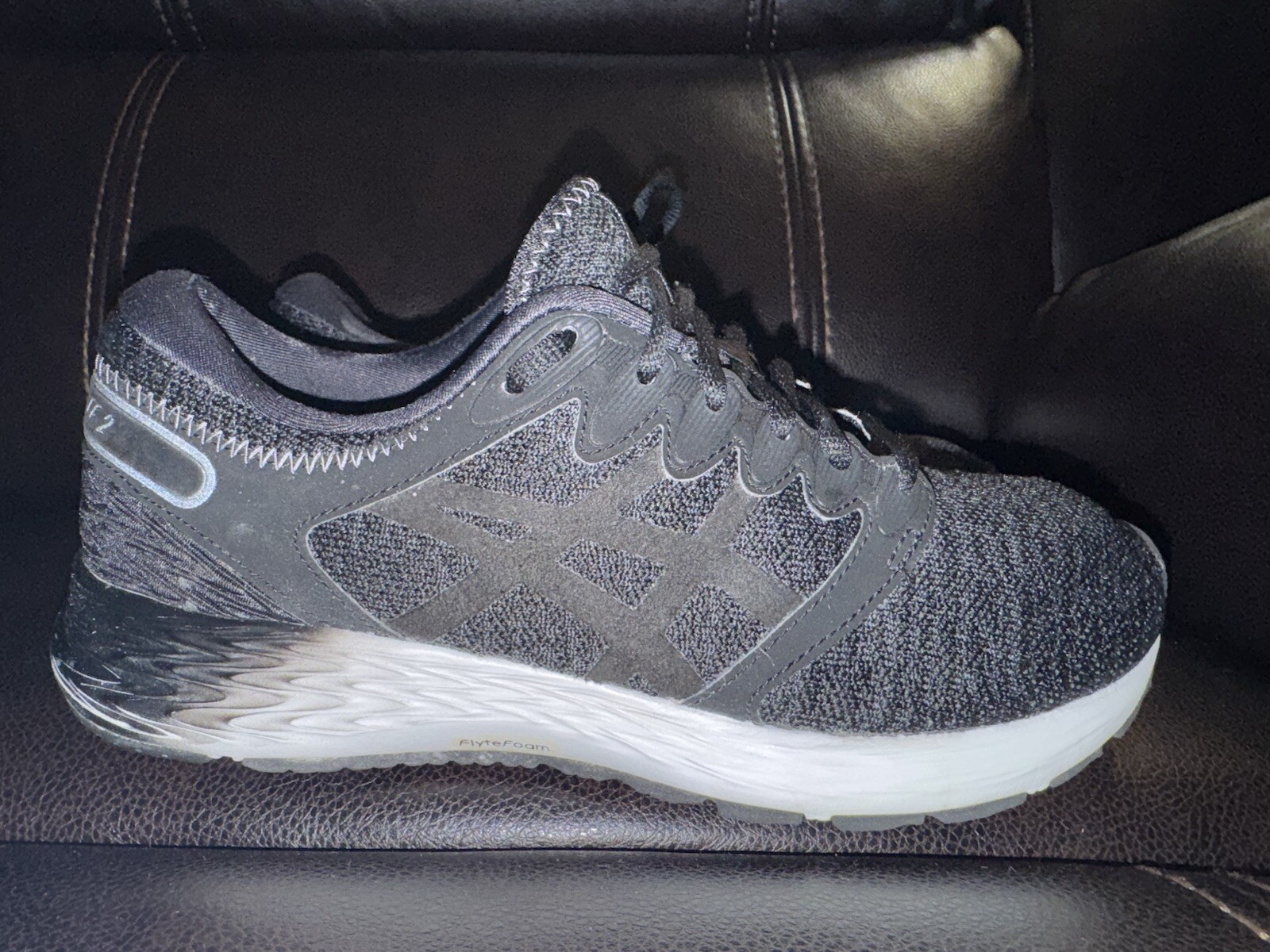 ASICS Roadhawk FF 2 Women’s Running Shoe, Dark Grey/Black, size 8.5