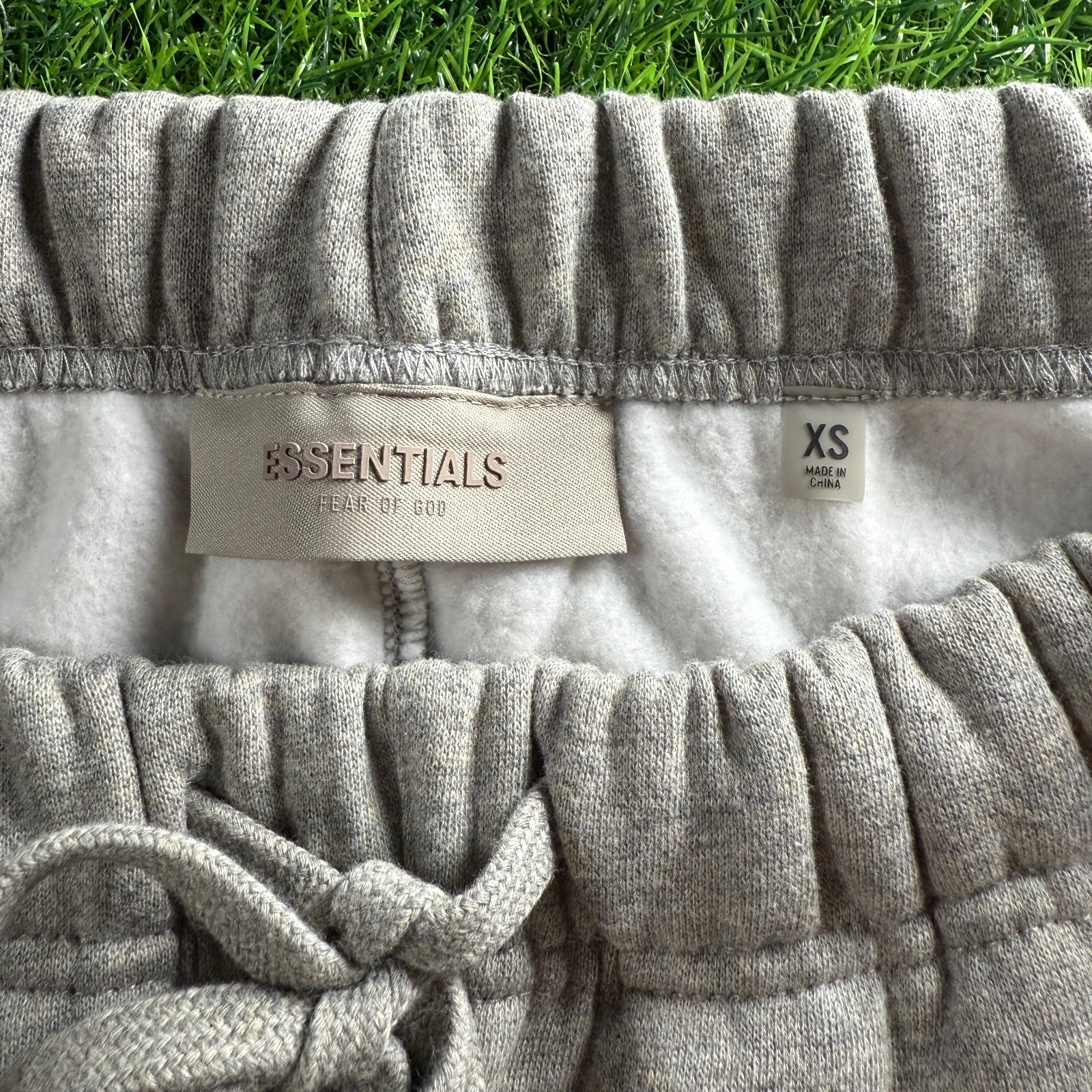 Fear of God Essentials Sweatpants Relaxed SS22 Dark Oatmeal Gray – (XS-XL)