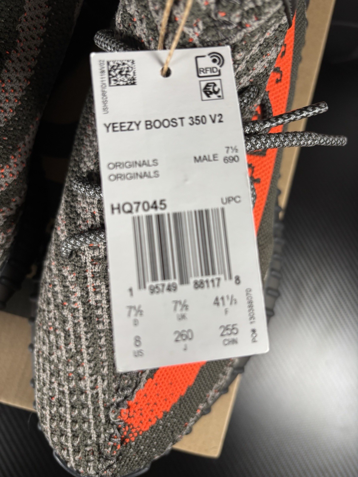 Adidas Yeezy Boost 350 V2 Carbon Beluga HQ7045 Size 8