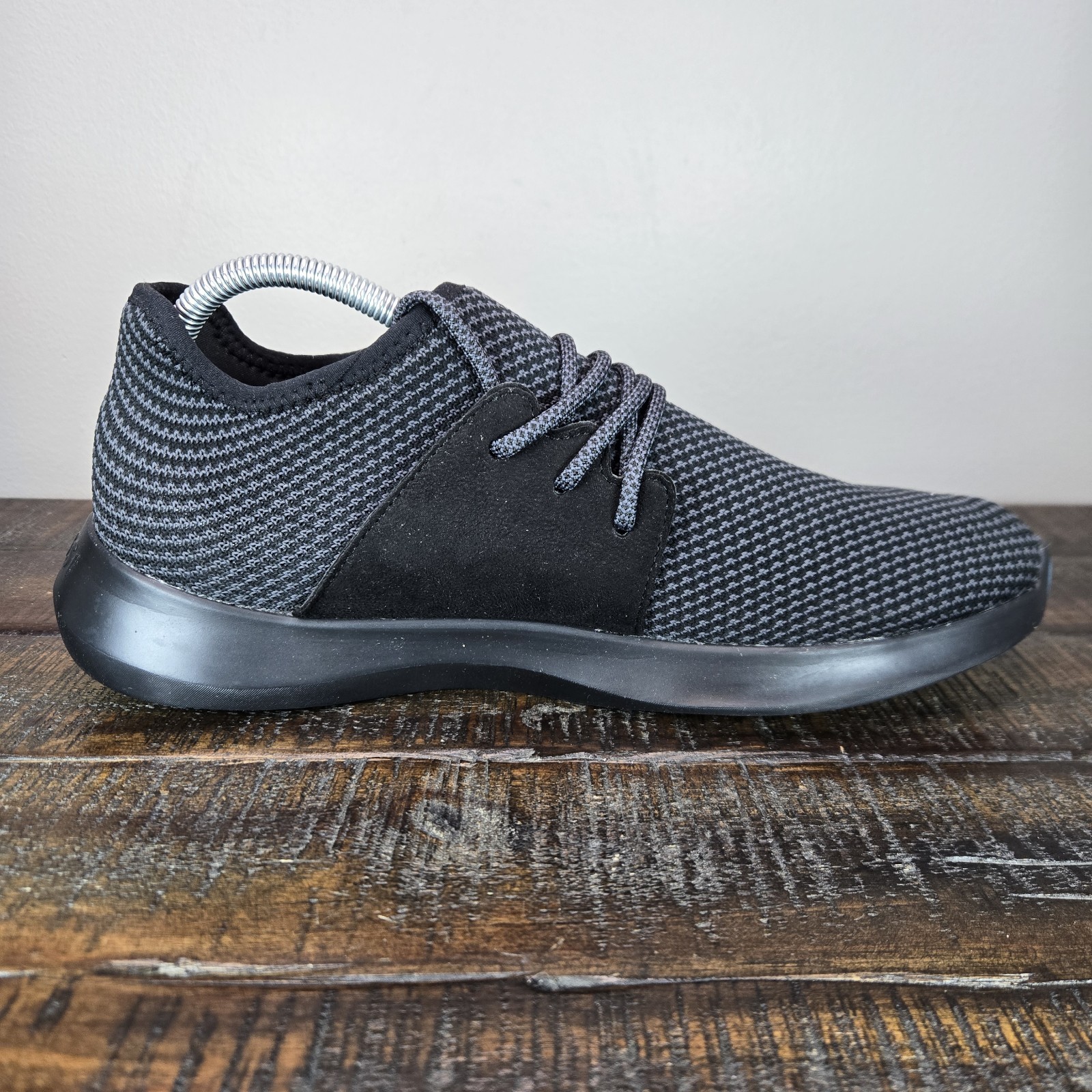 Vessi Everyday Classic Sneaker Womens Size 11 Waterproof Shoes All Black
