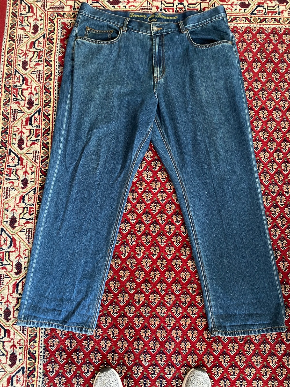 Tommy Bahama denim jeans size 42 by 30 in classic fit