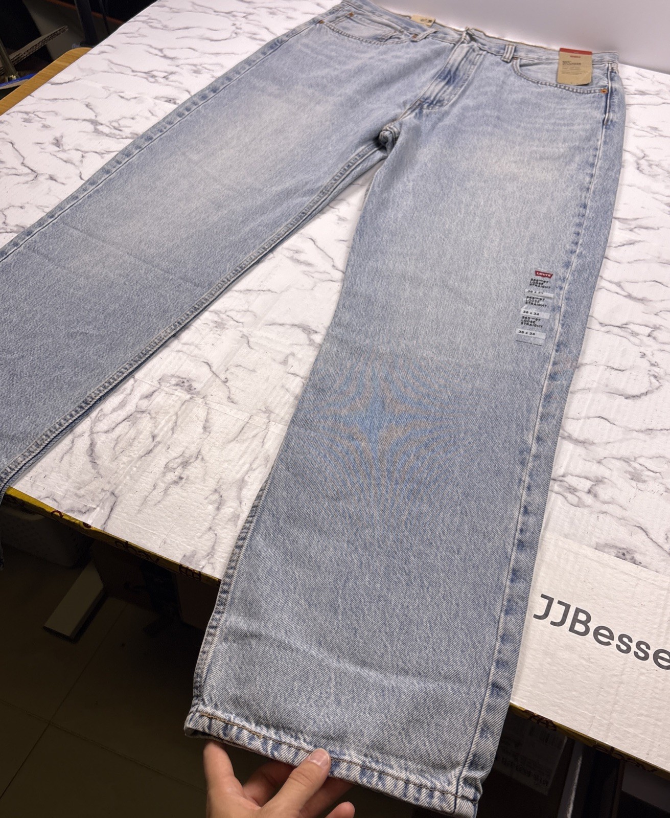 Levi’s 565 Loose Straight Fit Lightweight Always Here Denim Jeans NWT 36 X 34