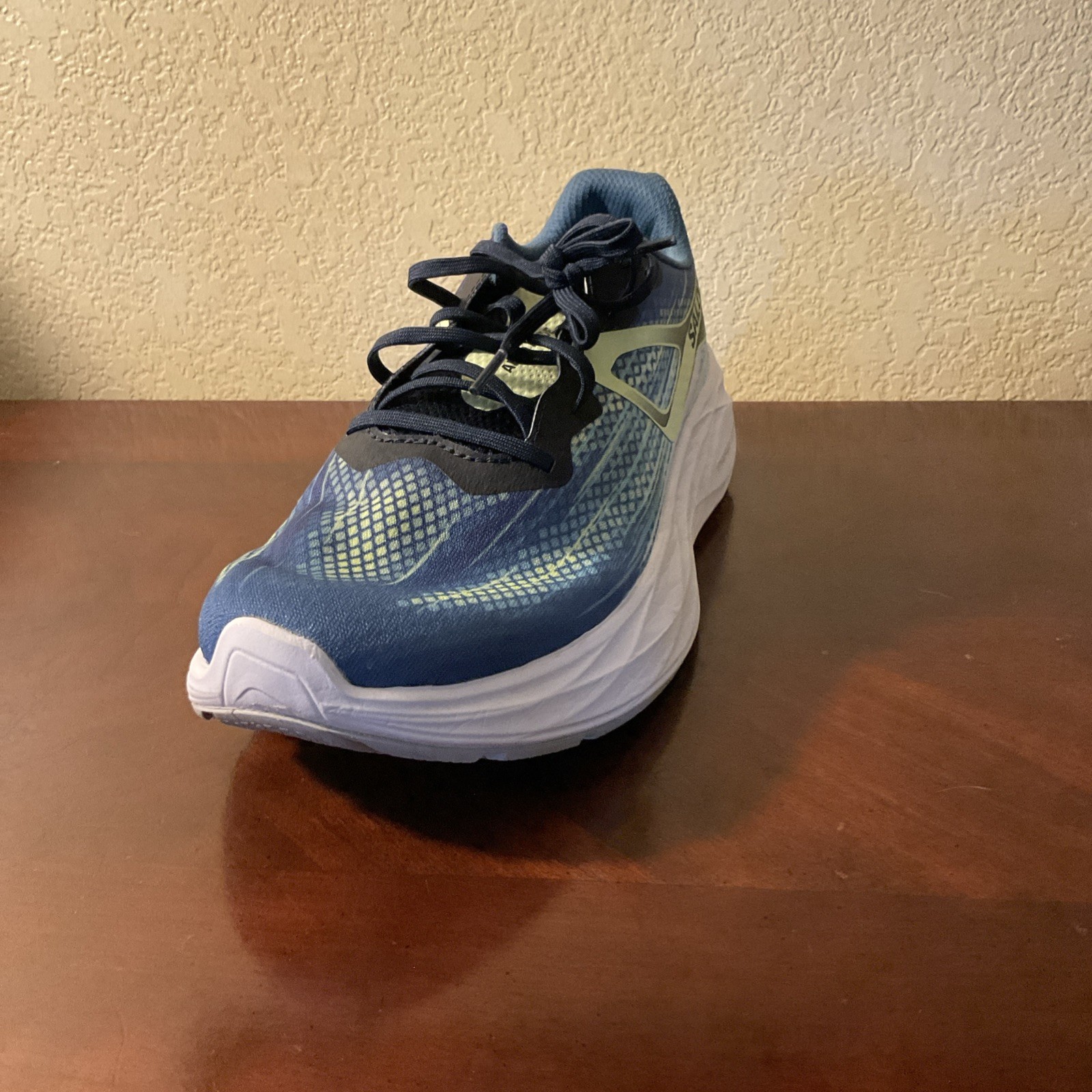 Salomon Women’s Aero Glide Running Shoes Sneakers Size 11.5 in Blue and Yellow
