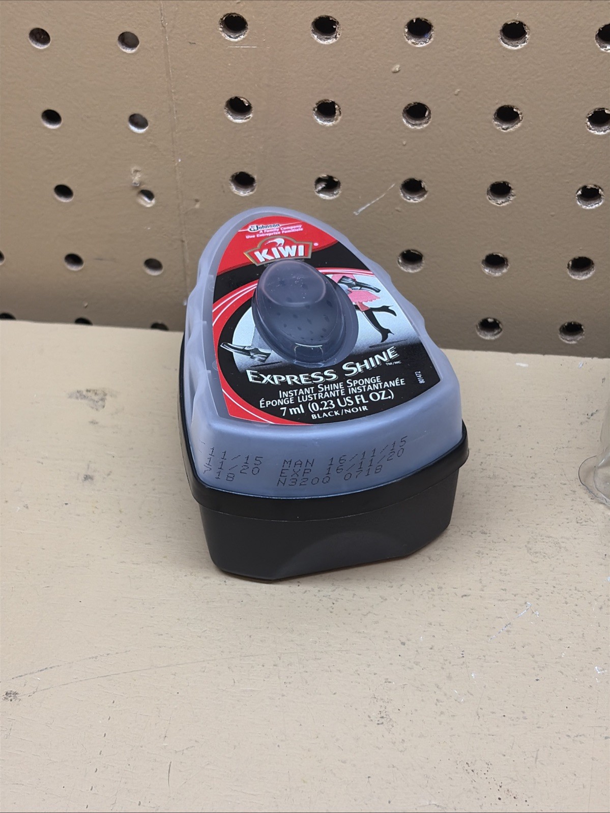 Kiwi Express Shine Black Sponge 0.2 US fl. oz. Pack of 3