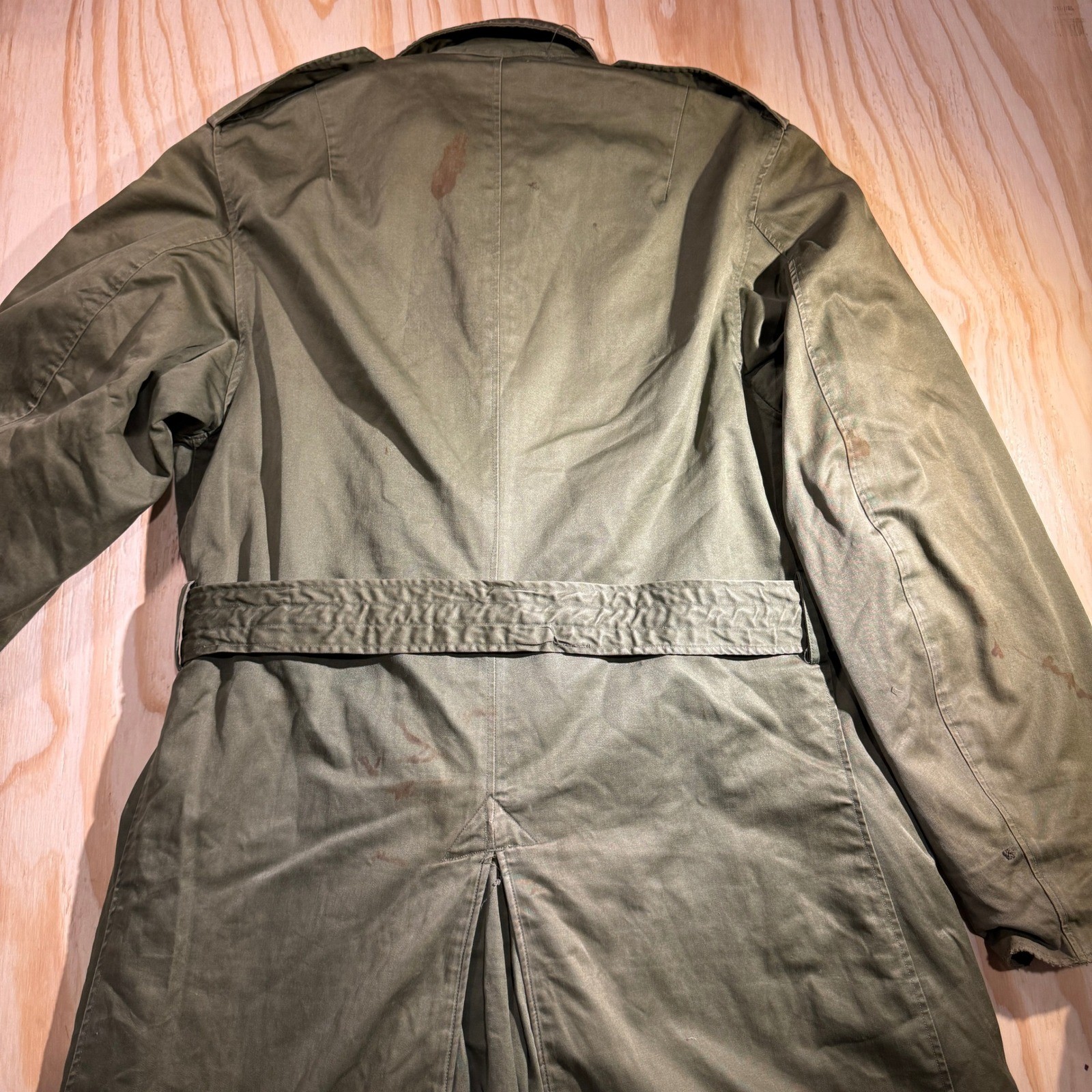 vintage US Army OG-107 sateen overcoat circa early 1950s Korean War era