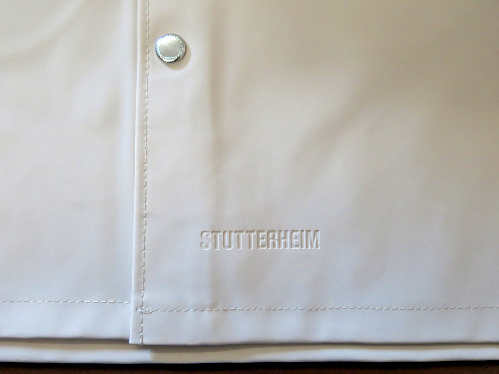 Stutterheim Stockholm Raincoat Jacket – Light Sand – Medium