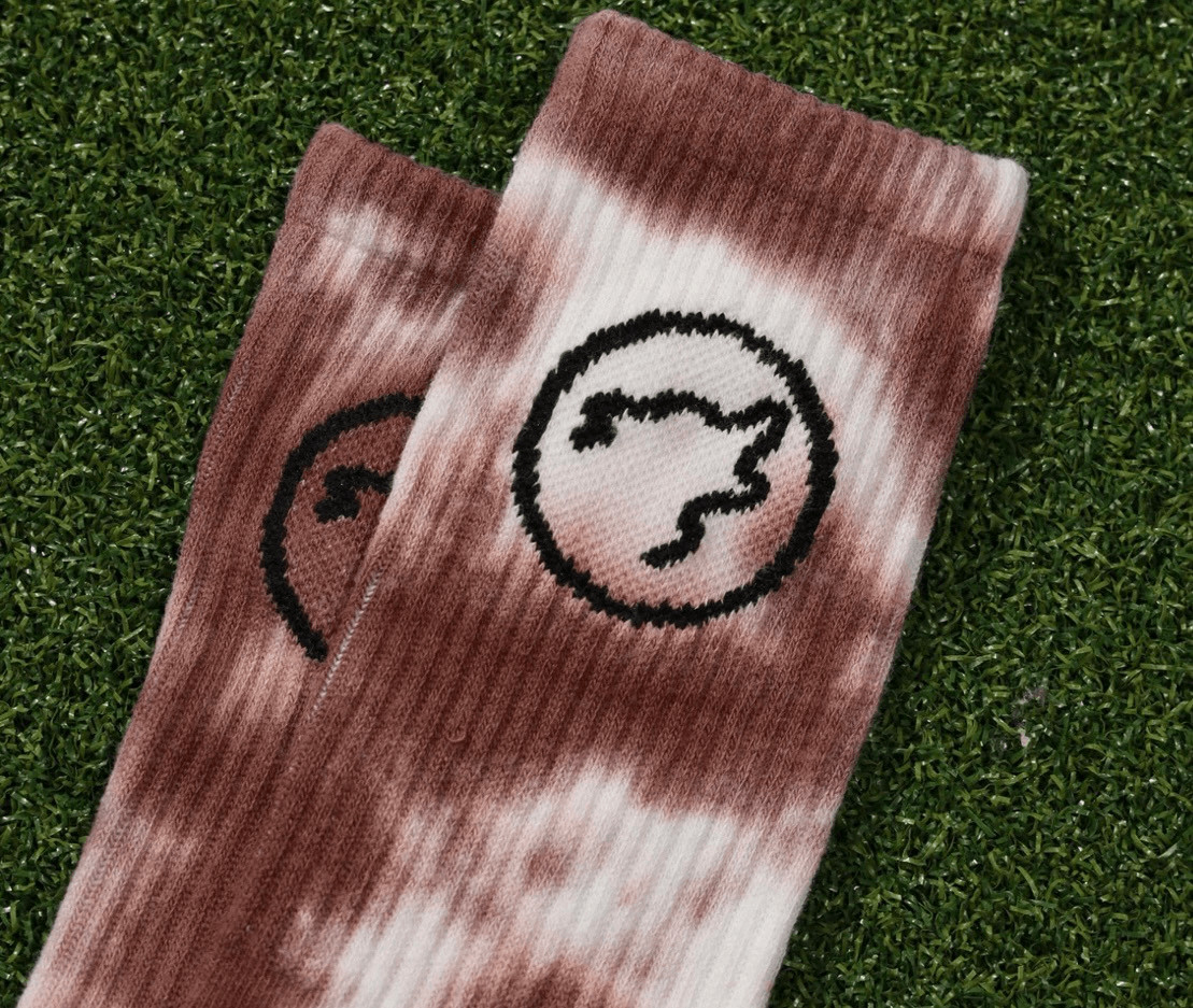 WOLFpak mocha brown crew socks 2 pairs new without tag