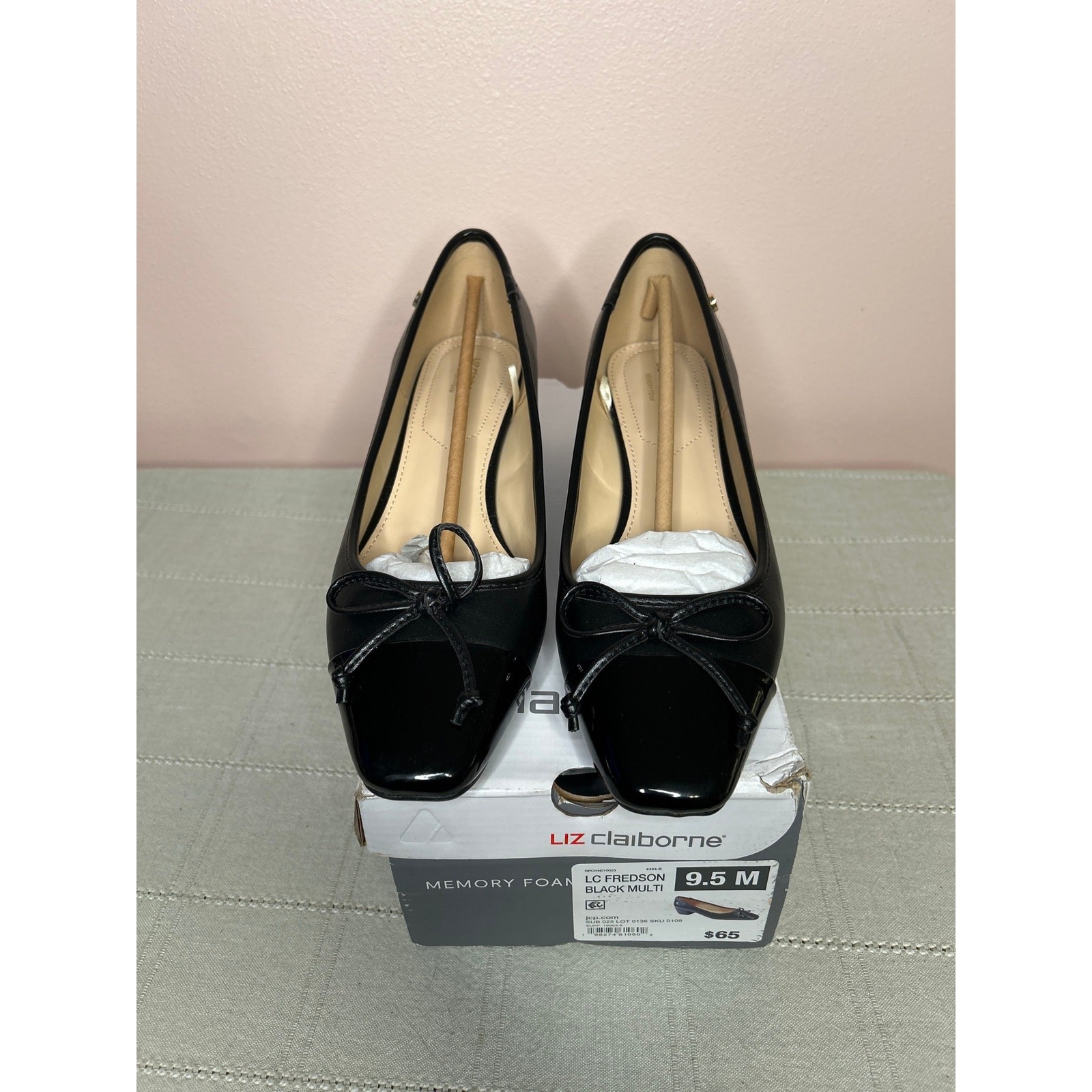 Liz Claiborne Fredson Cap Toe Block Heel Pump Black Multi Size 9.5 Bow Slip-On