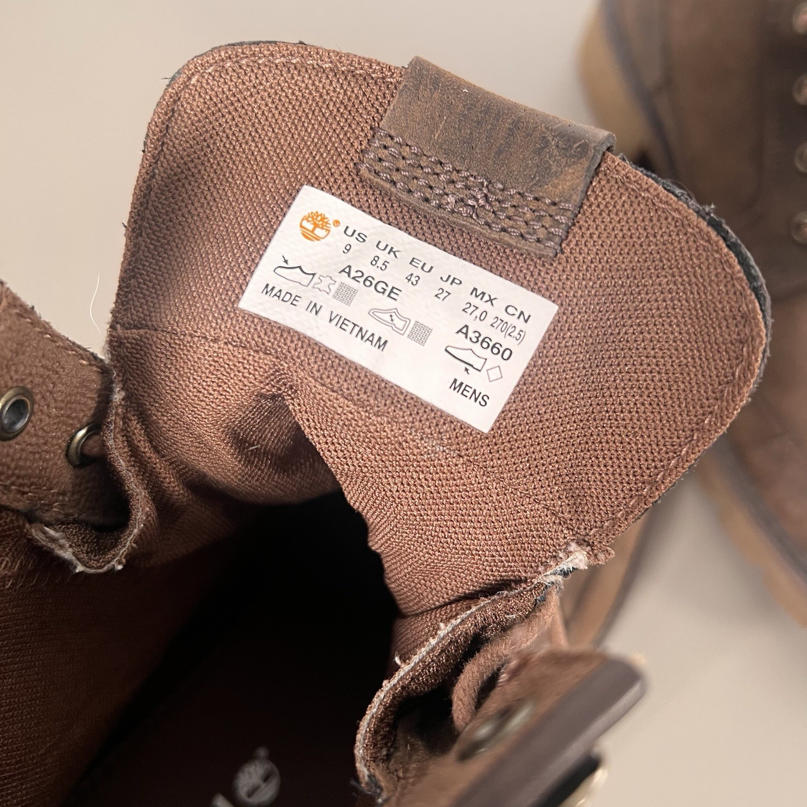 Timberland Men’s Elmhurst 6 Inches Brown Leather Size 9