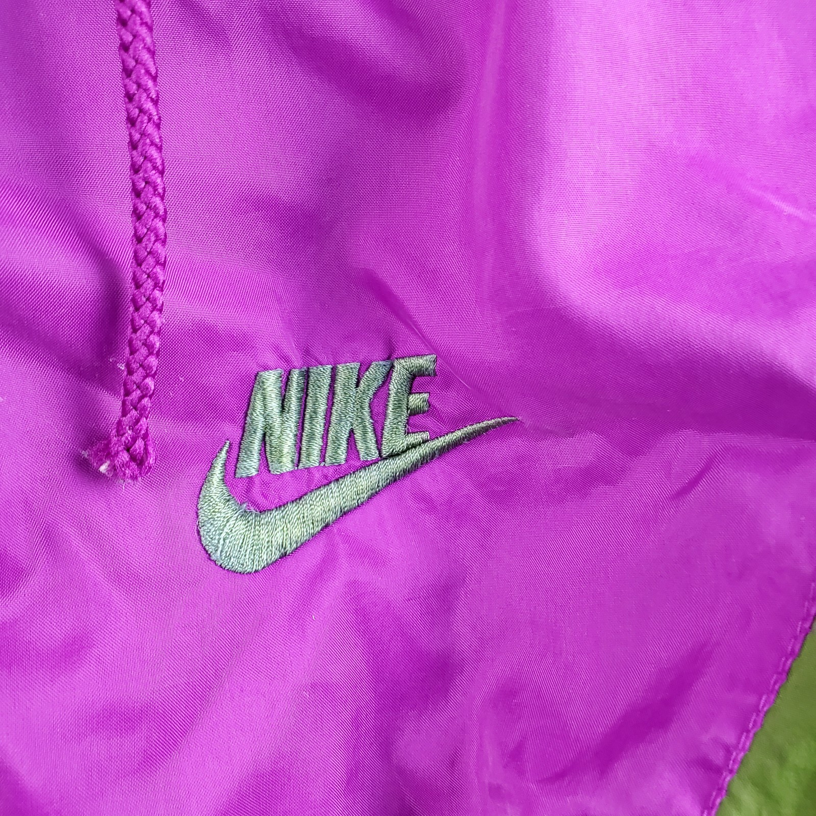 Nike Jacket Mens M Colorful Windbreaker Nylon Full Zip Sports Retro Vintage 80s