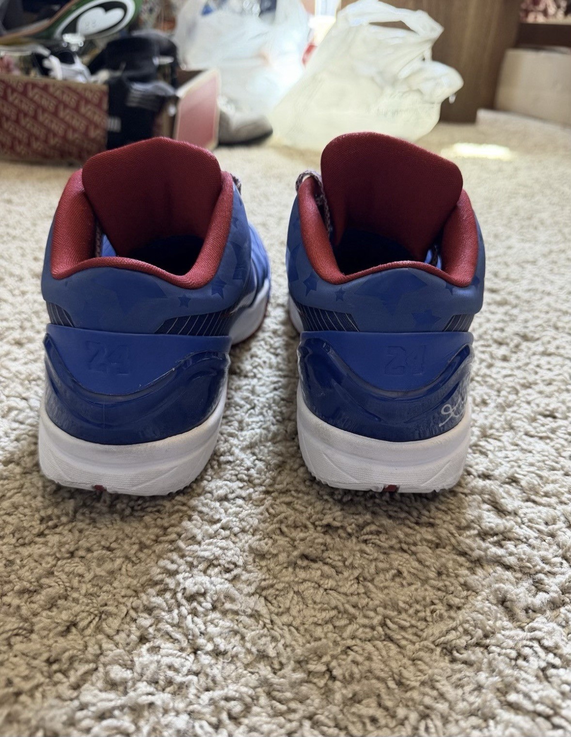 Kobe 5 Protro “Philly”
