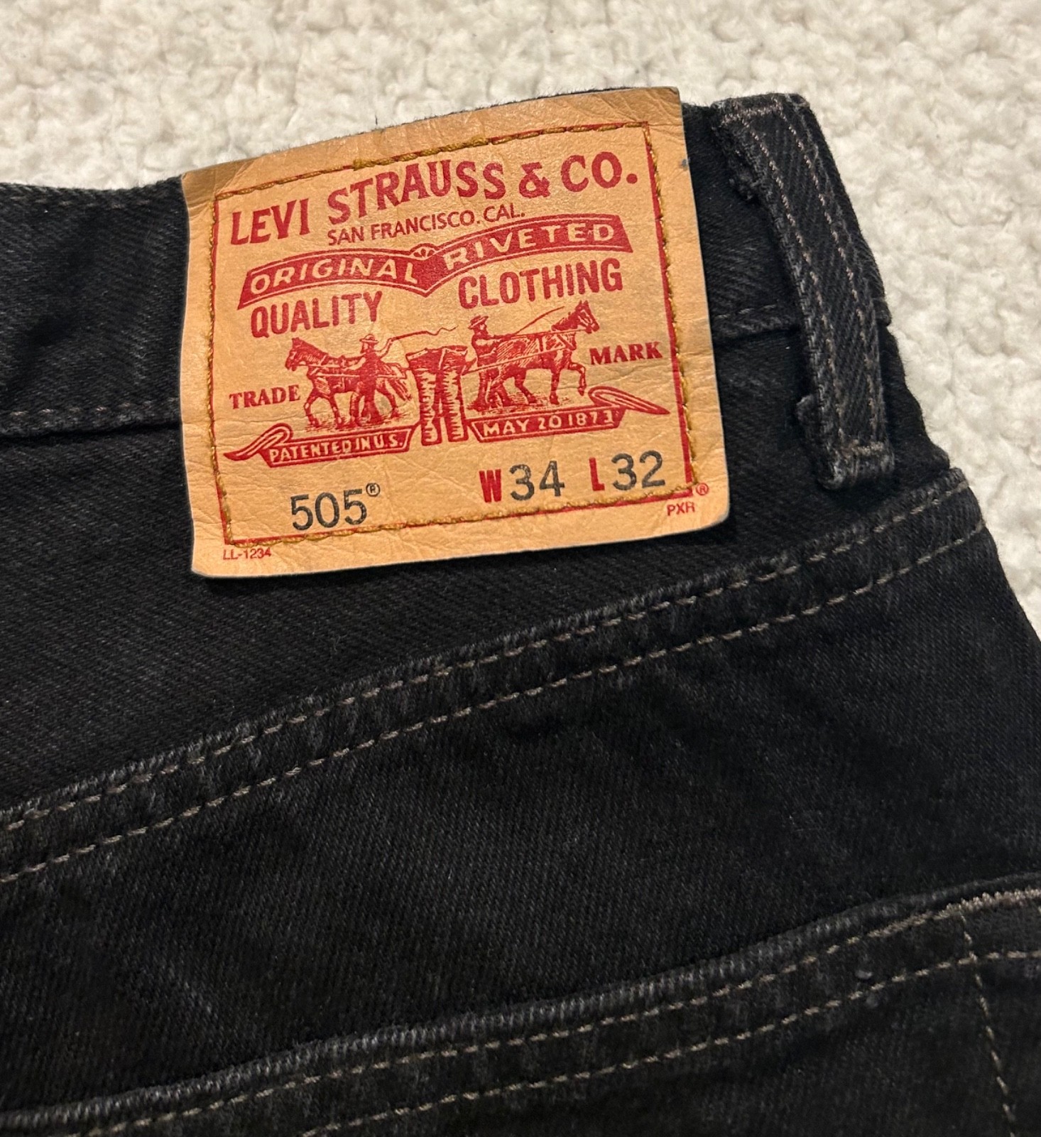 Levi’s 505 Regular Fit Mens Jeans Black Size 34×32 100% Cotton READ FIRST