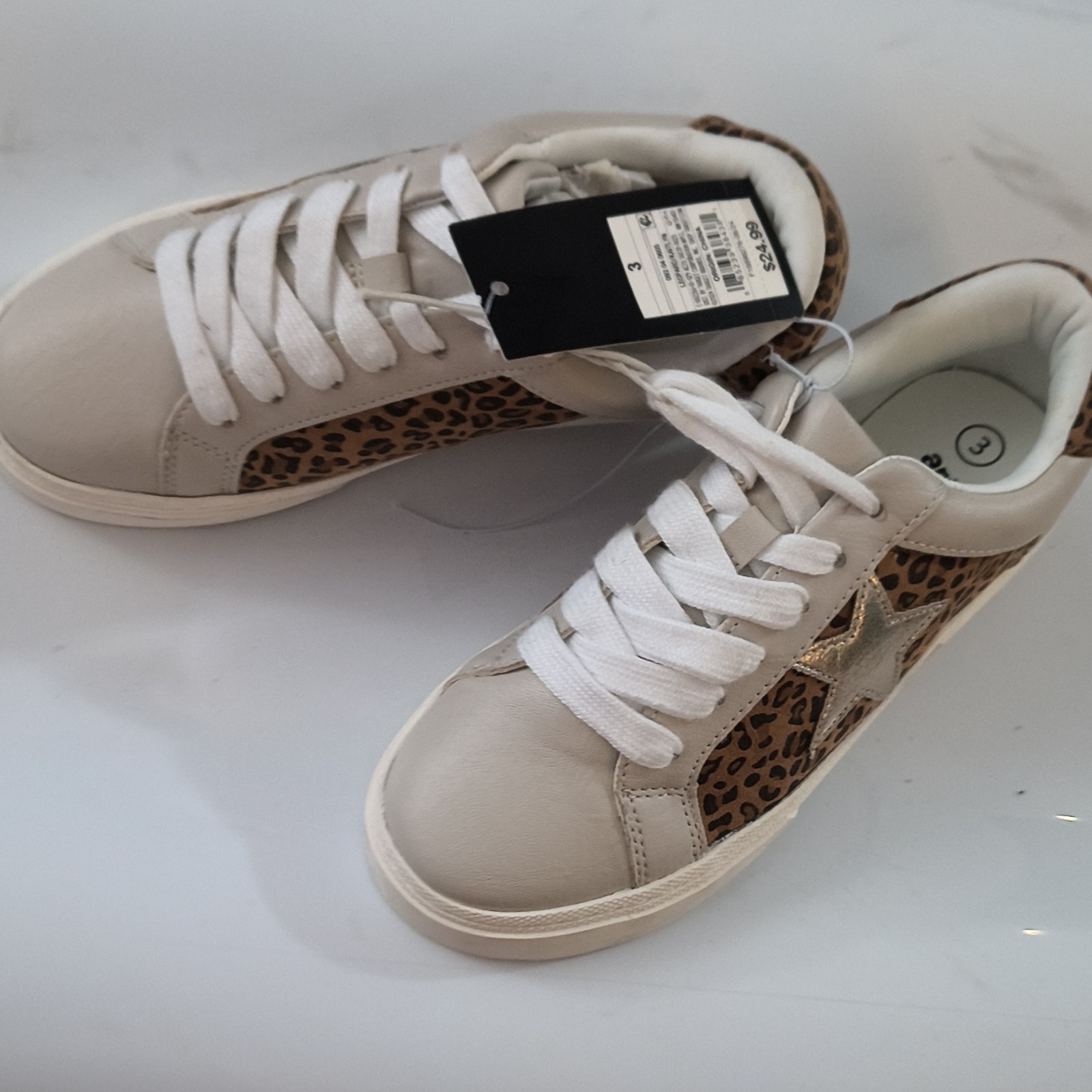 art class Girls Low Top Lace-Up Sneakers Leopard Animal Print Star Accent US 3