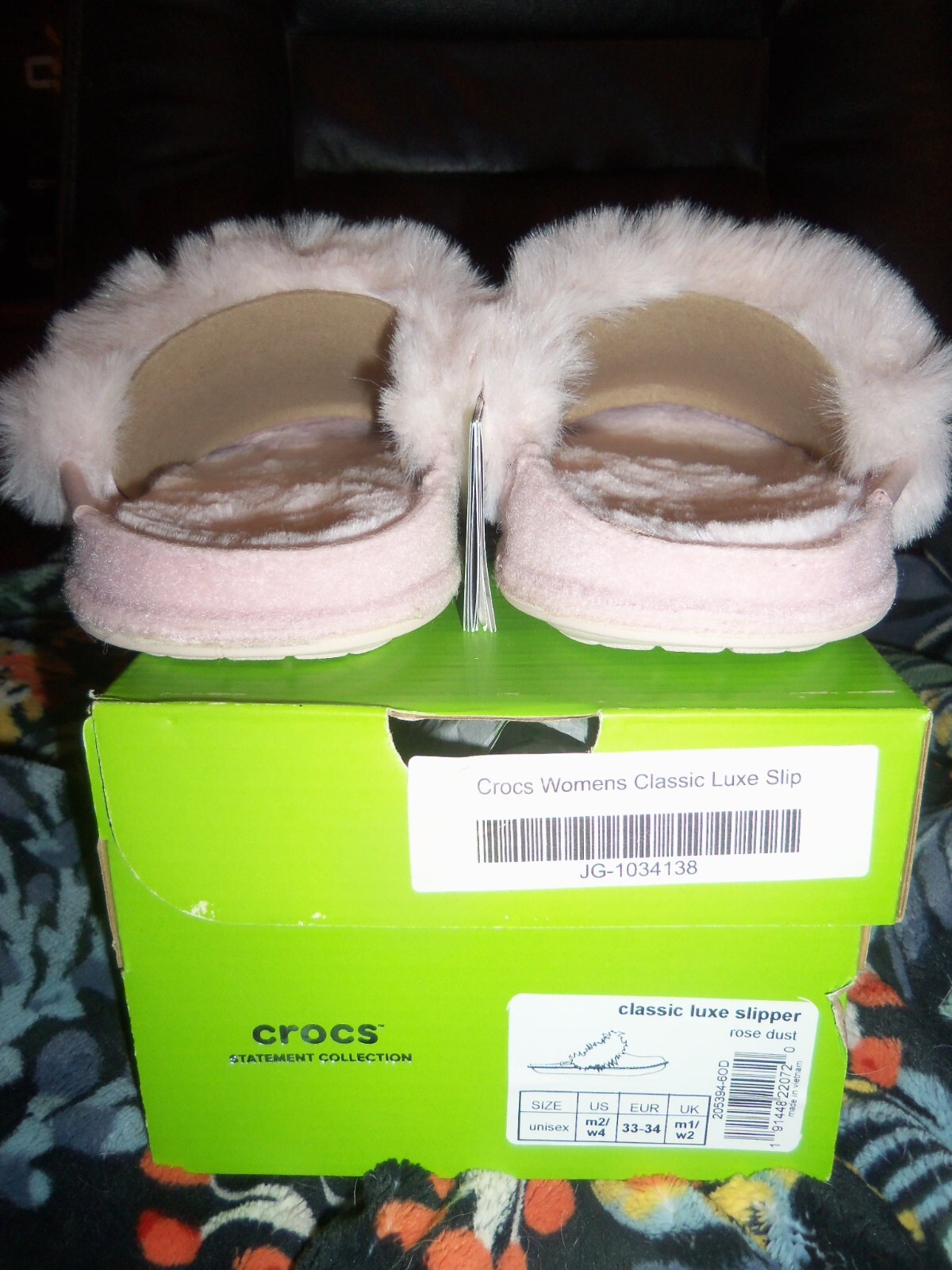 Crocs Classic Luxe Pink Rose Dust Fur Fuzzy Scuff Slippers Mule Kids W 4/M 2 New