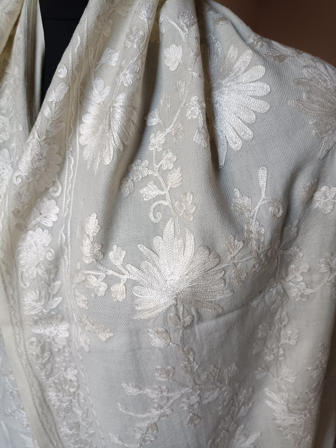 OFF-WHITE WEDDING SHAWL KASHMIR PASHMINA CREWEL EMBROIDERY 100% CASHMERE 38x78in