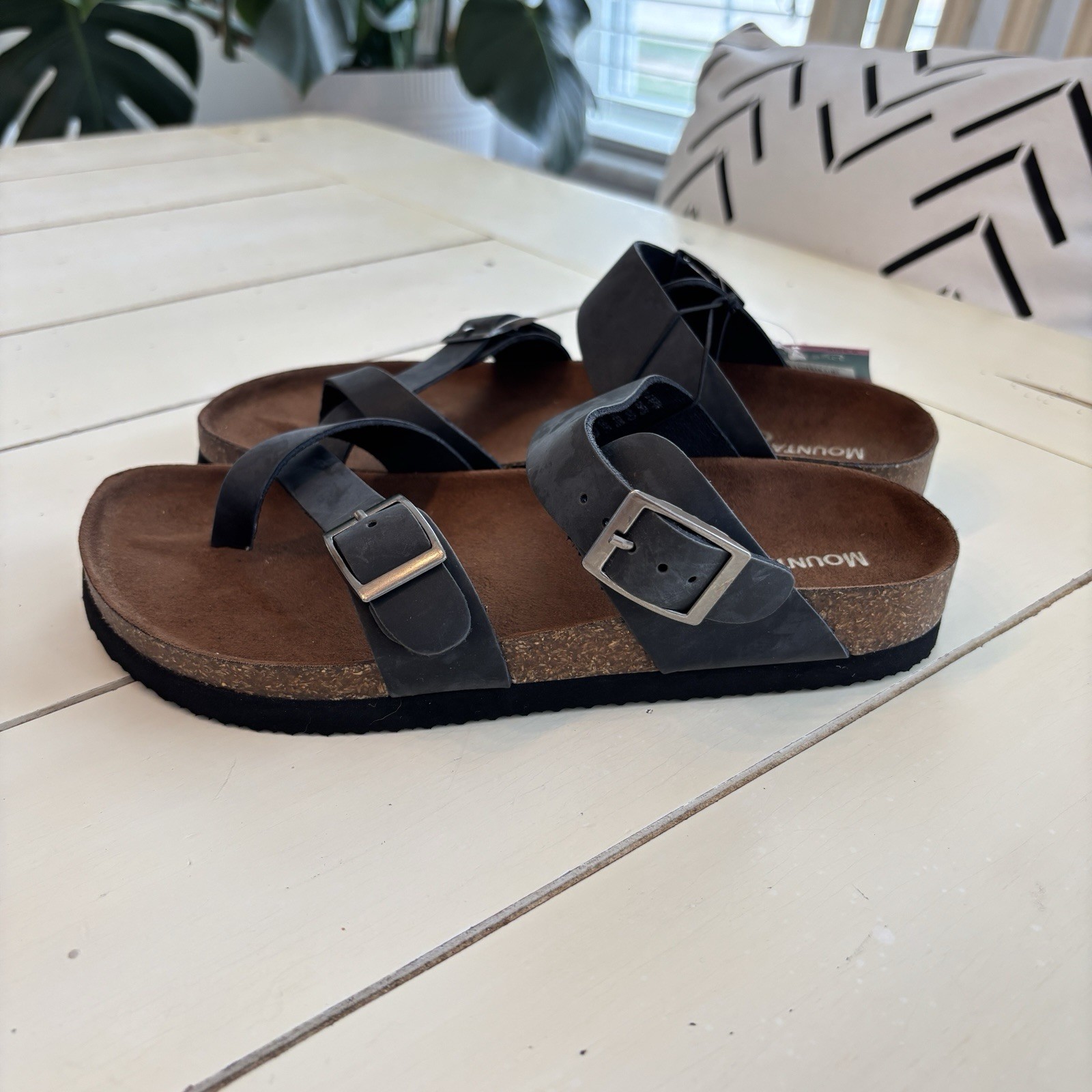 Mountain Sole Black Leather Sandals Women’s Size 6 Boho Gorpcore New With Tags