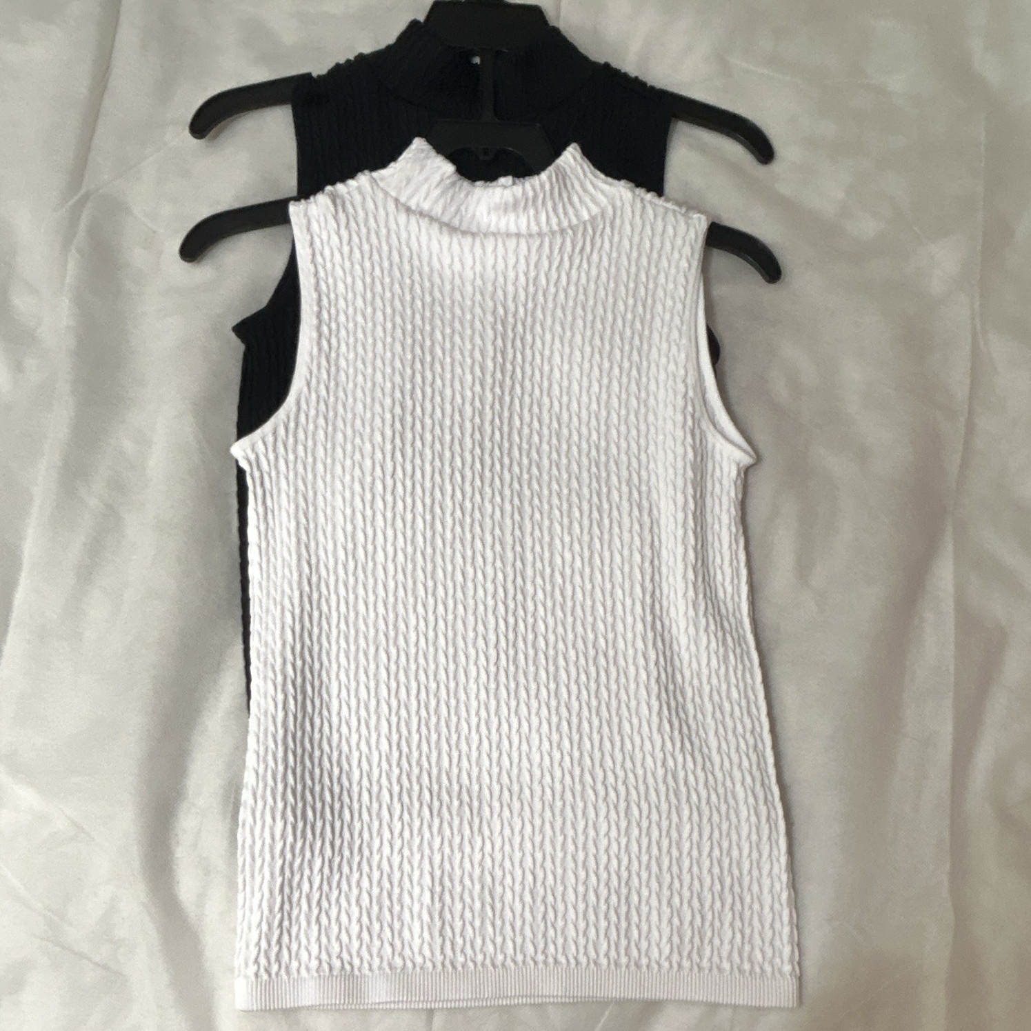 Olivia Jordan Women’s M/L Mock Neck Sleeveless Knit Top Lot of 2 Black/White