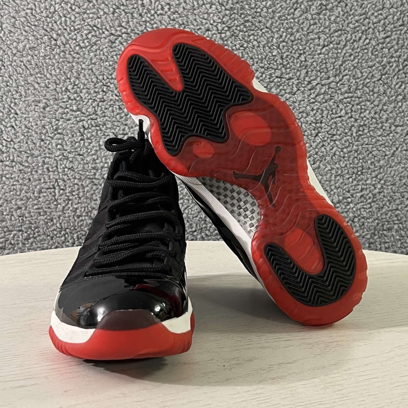 Air Jordan 11 Retro Bred 2012 Playoff Shoes Mens 10 Black Red Sneaker 378037-010