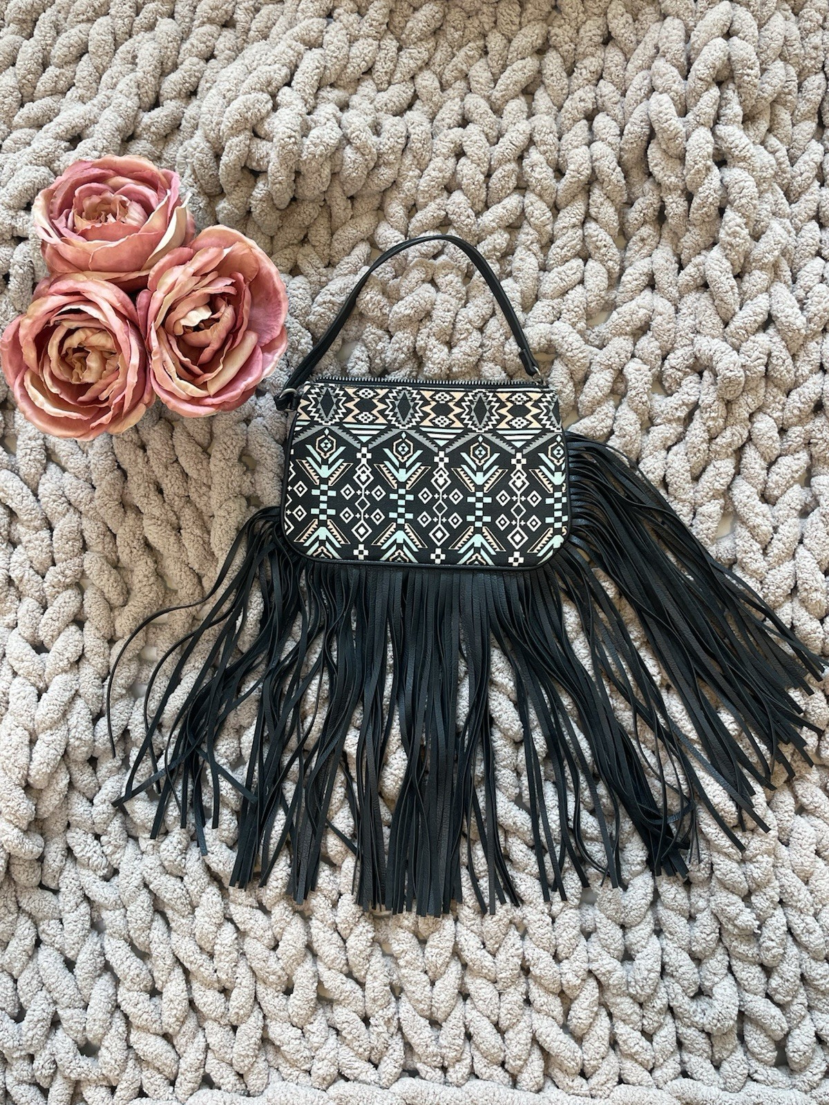 Black White Turquoise Geometric Fringe Wristlet Clutch, Zip Closure Small