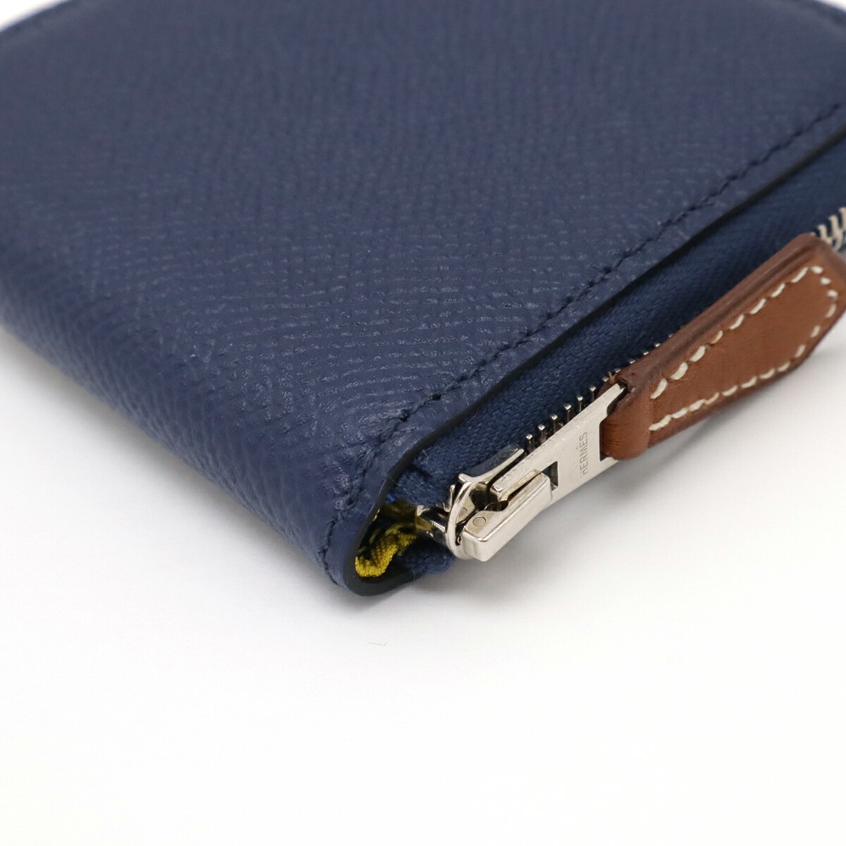 HERMÈS Hermes Azap Silk’In Compact Mini Veau Epsom Coin Case – DUTY FREE