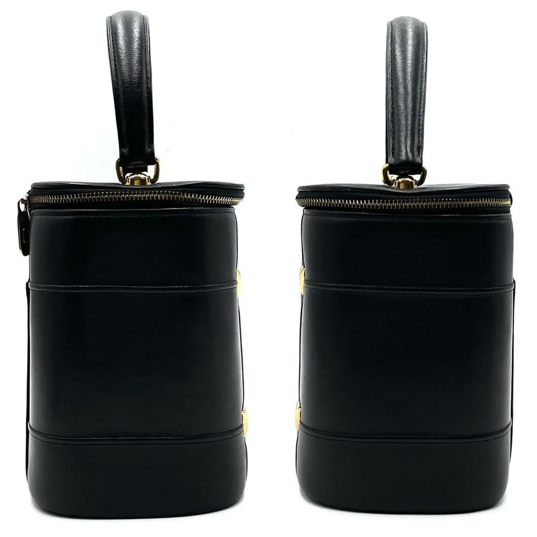 Valentino Garavani Black Leather Vanity Handbag Logo Hardware Japan 0612484