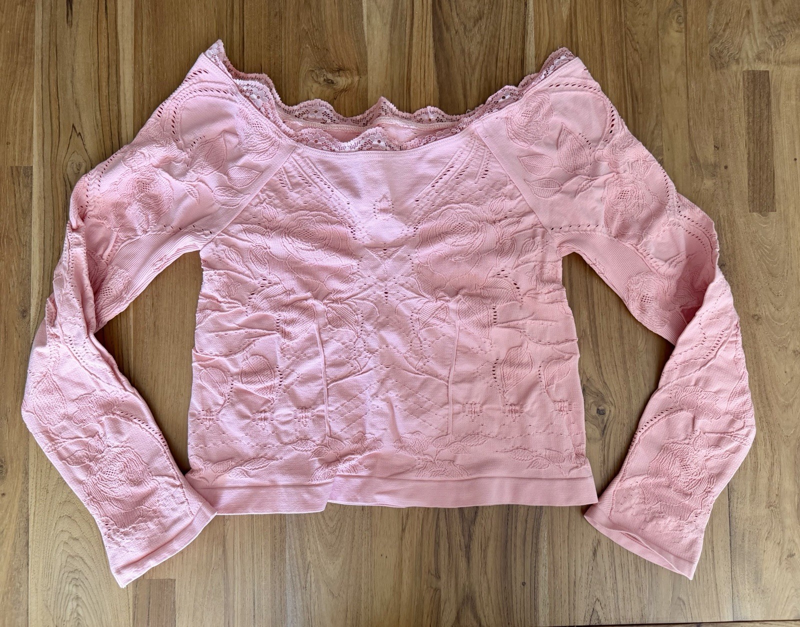 L/XL Free People Off Shoulder Crop Top