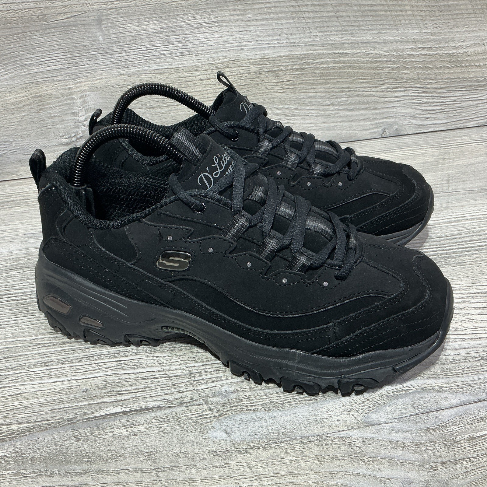 Skechers D’Lites Play On Black Womens Size 9 Wide Fit Sneakers 11949W