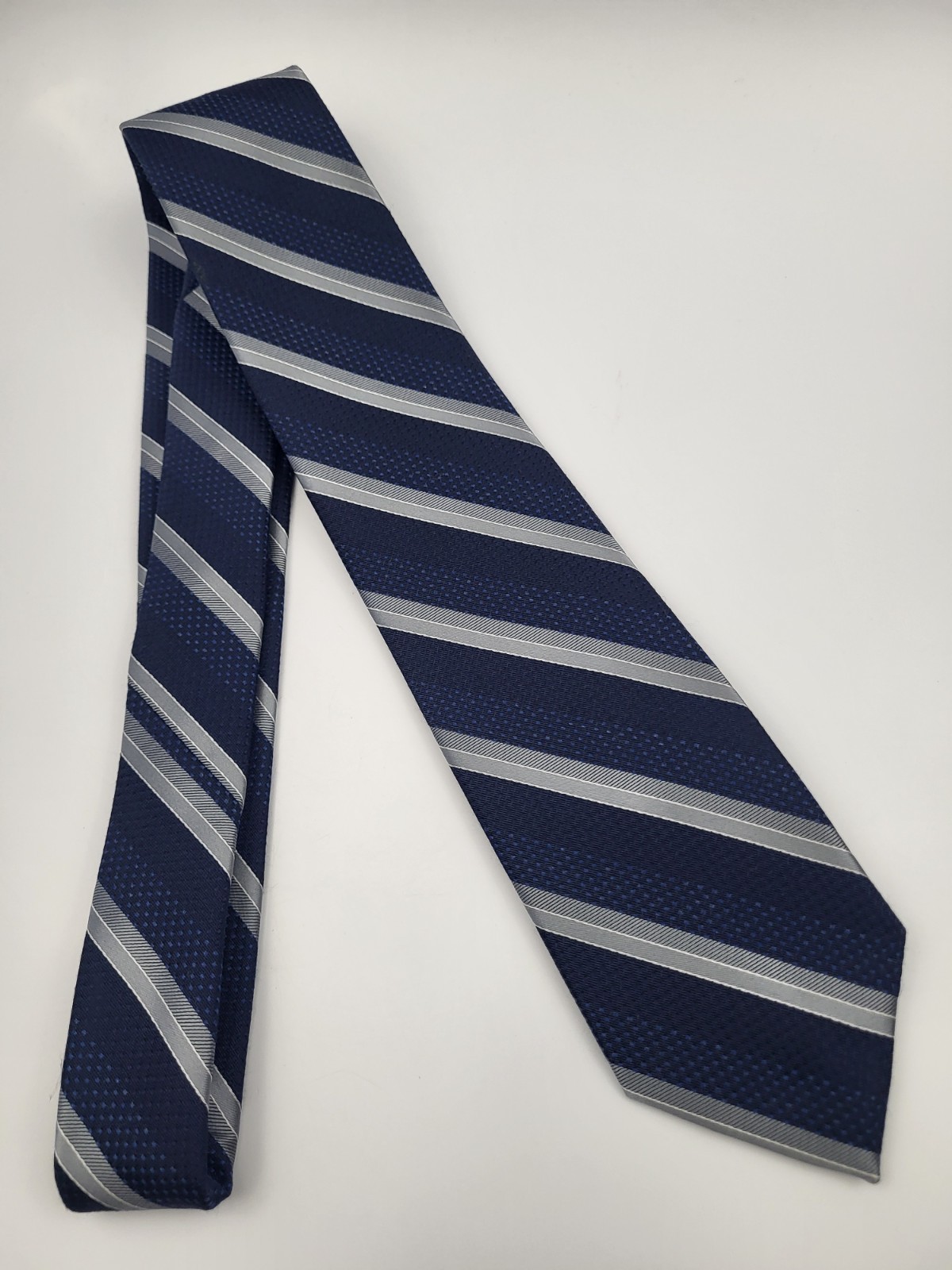 Stafford Polyester Rayon Tie Blue Gray Silver Stripes Men Necktie 57 x 3