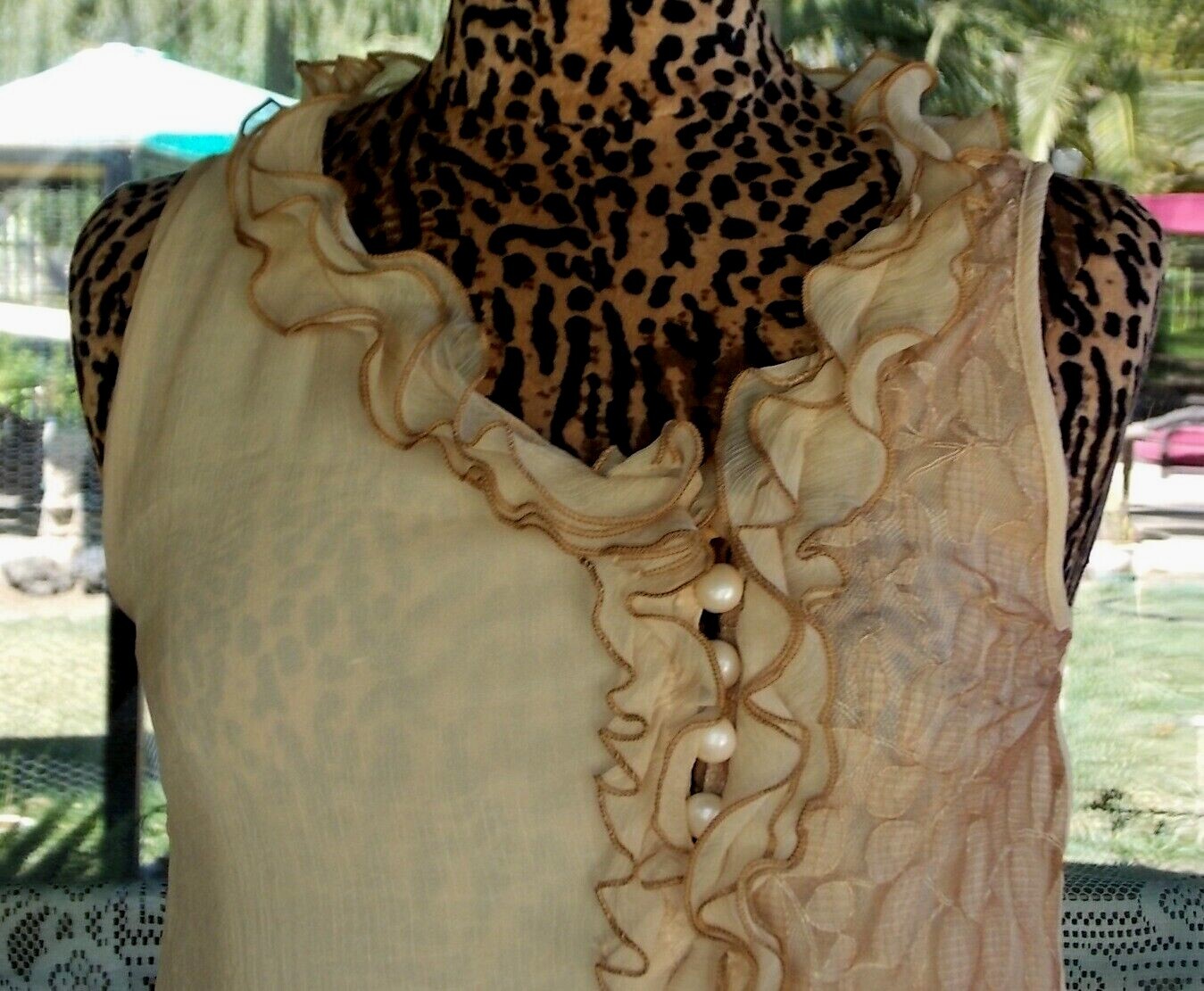 New Sleeveless Lined Lacy Ruffle Trim Silkblend Pretty Angel Tunic Shirt Sz. S