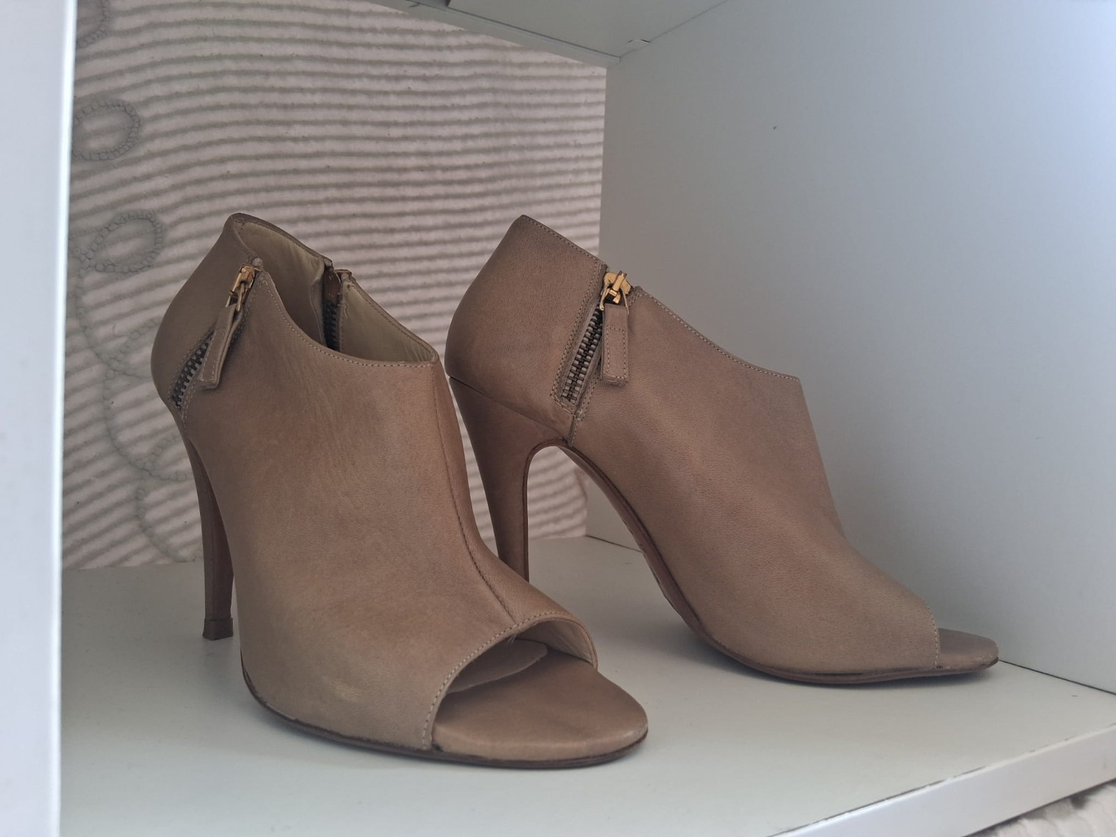 B and H Shoes High Heel Shoe