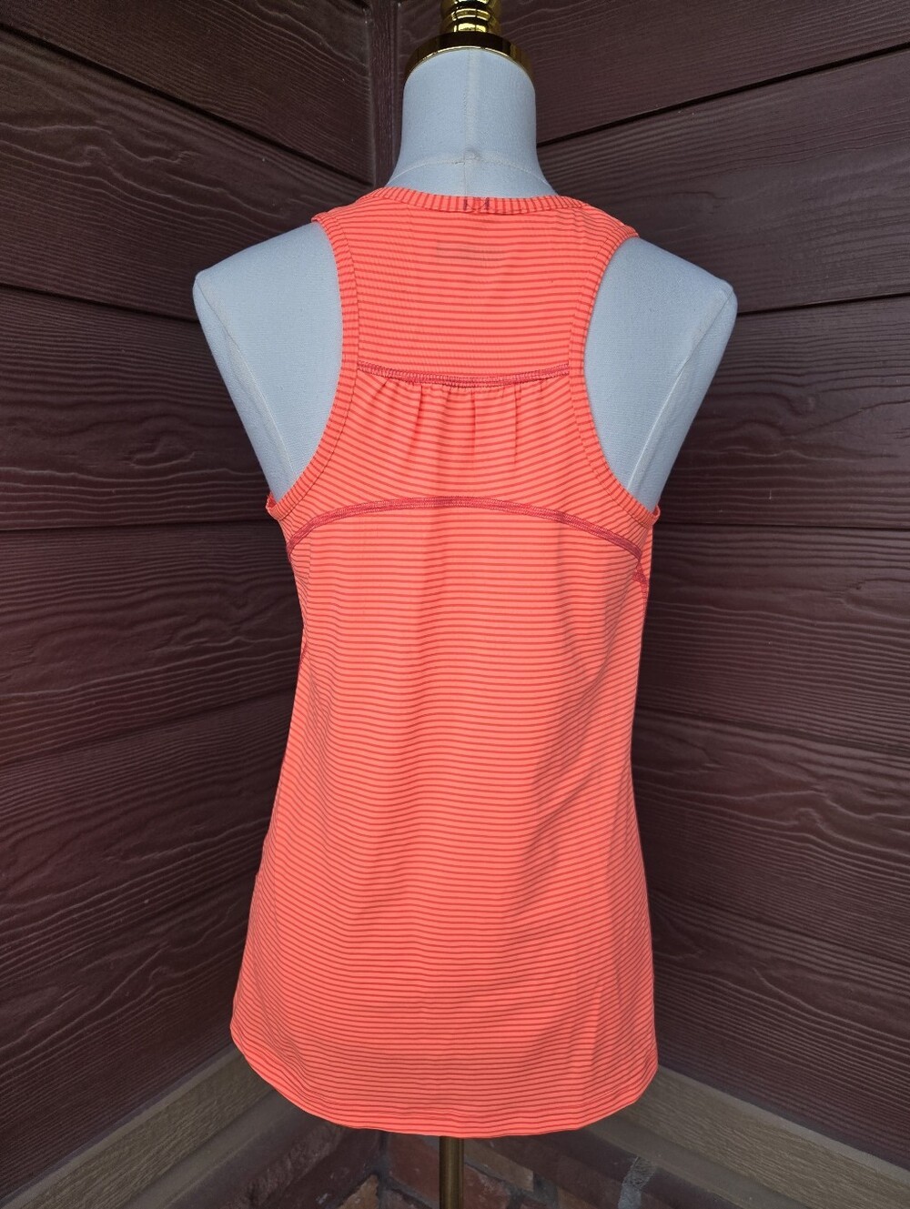 NWT Kirkland Signature Coral Stripe Performance Tank Top Women’s Size Medium