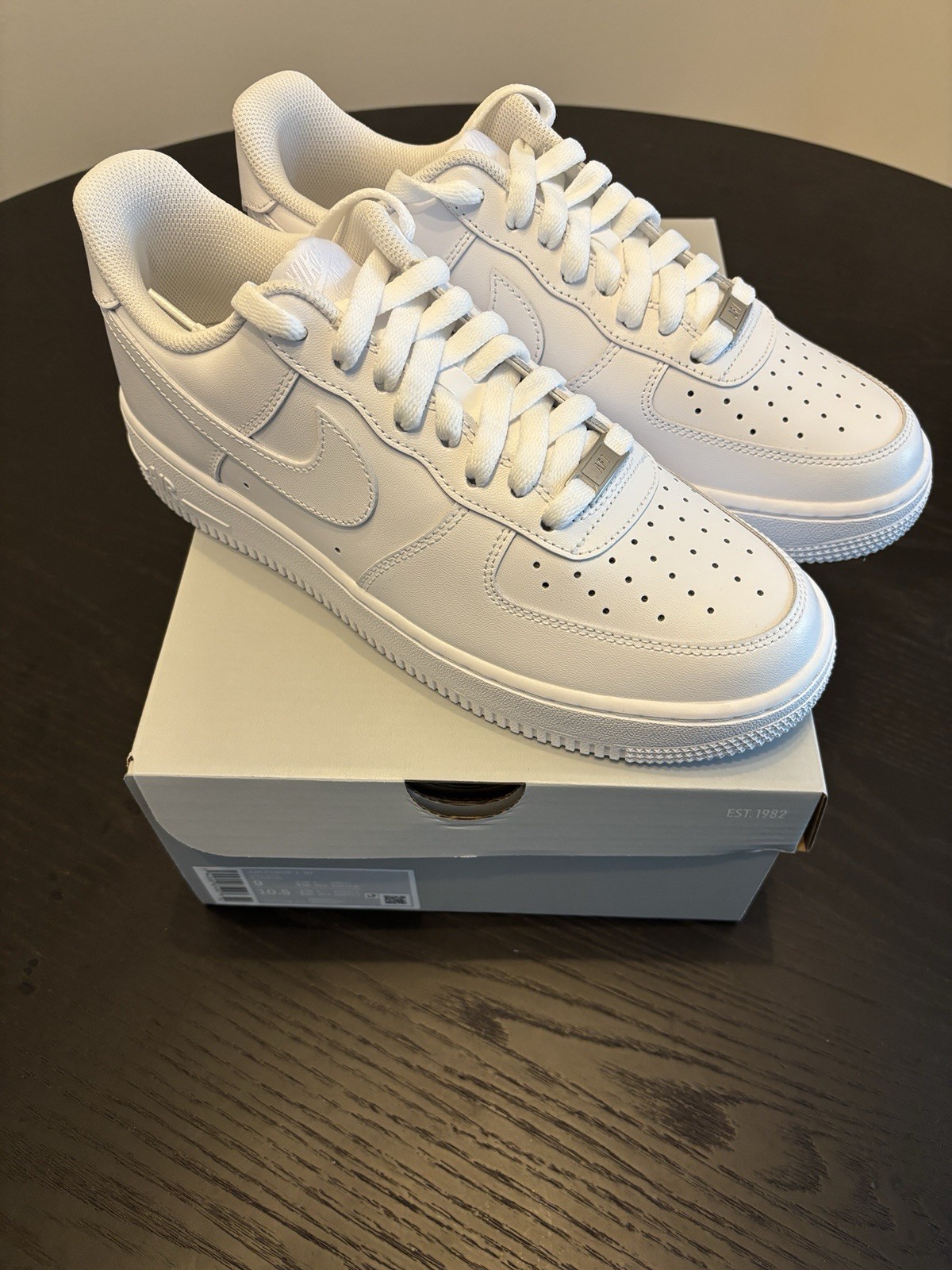 Size 9 – Nike Air Force 1 White