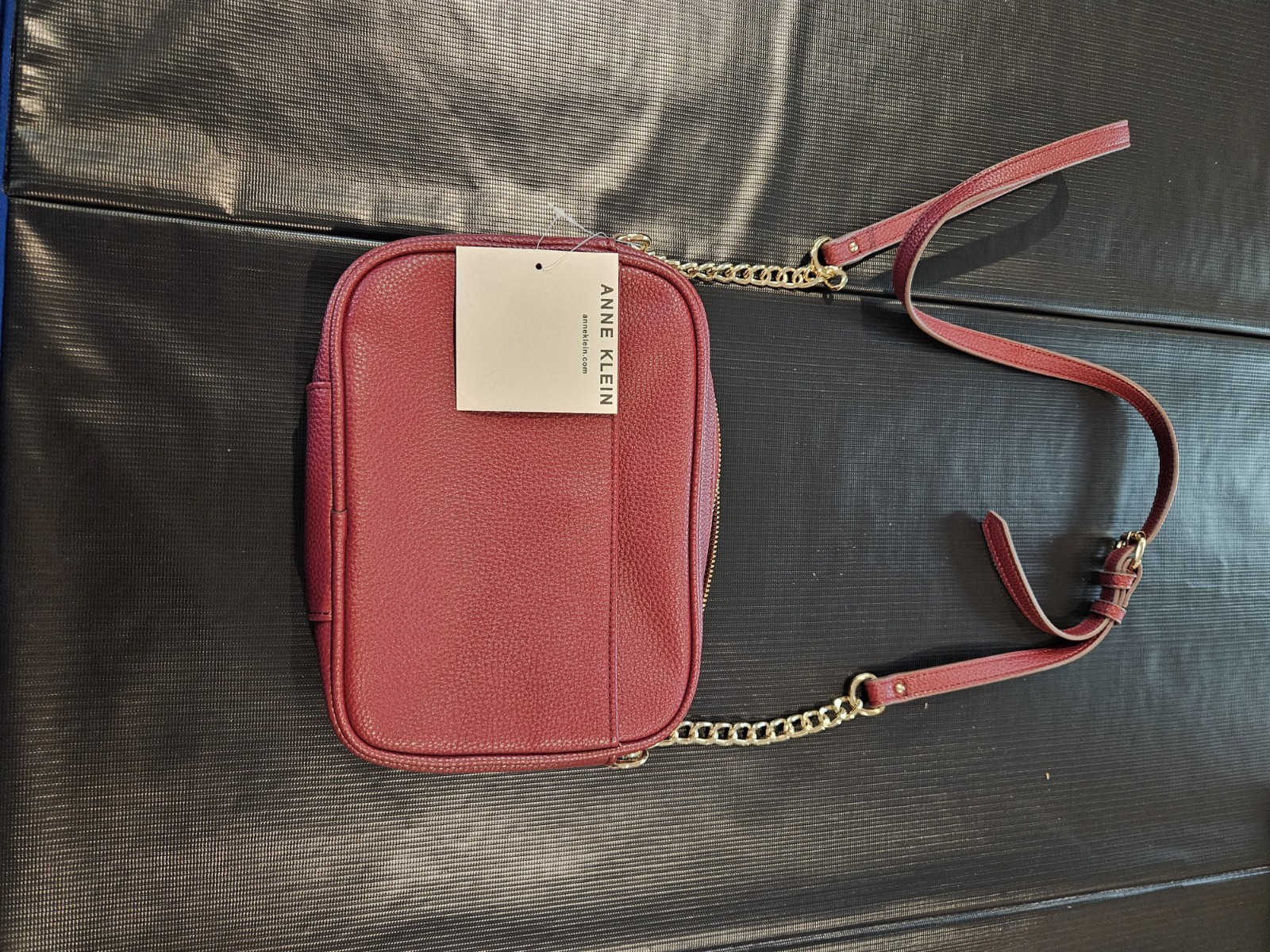 Anne Klein Burgundy Pebbled Crossbody Bag Gold Chain Strap Zip Small NWT