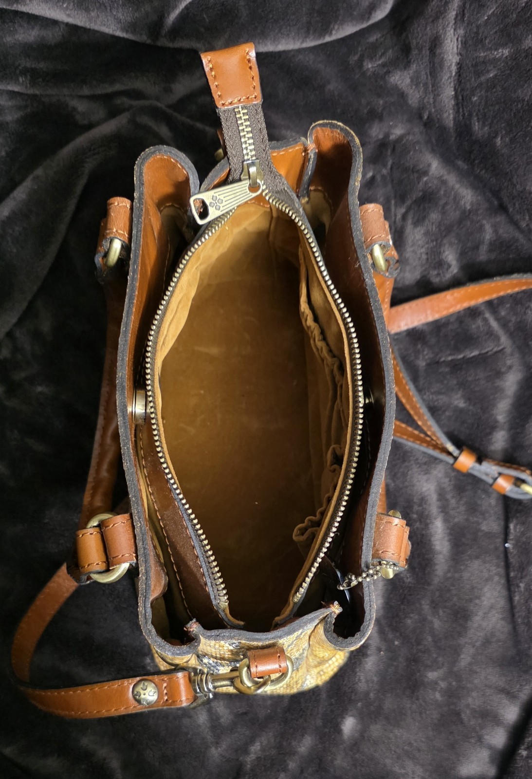 Patricia Nash Tan/Brown/Gray Snake Print Satchel Bag Zip, Detachable Strap