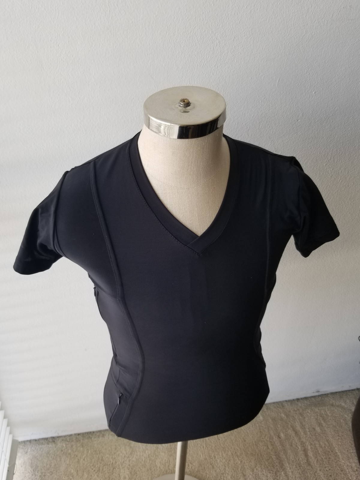 Small Mens Undertech Undercover Compression Conceal V-Neck Travel T-shirt Black*