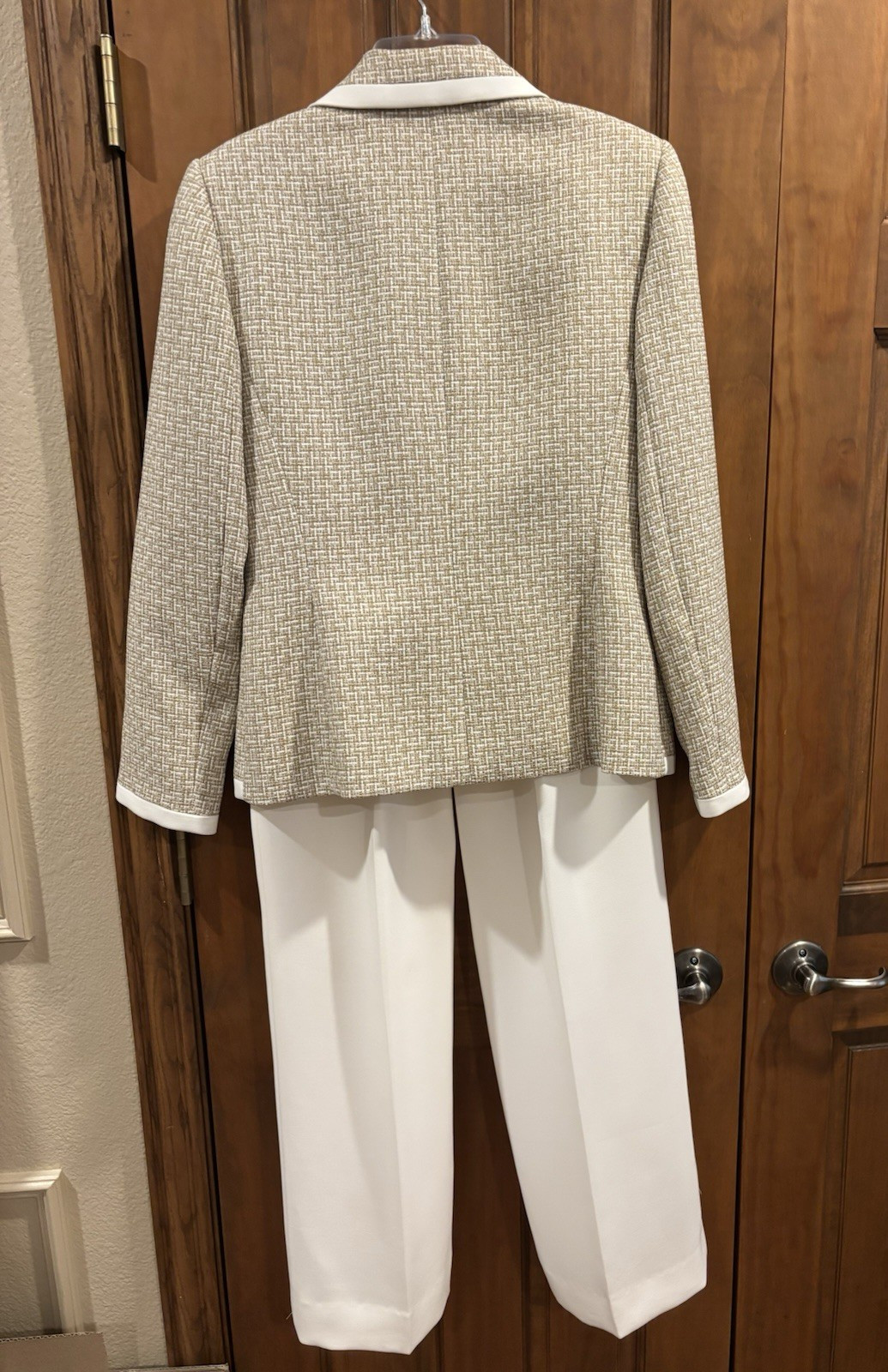 Tahari Arthur S Levine Sz 10 Pant Suit Tan Ivory Tweed Blazer 2 Pc Set Wide Leg