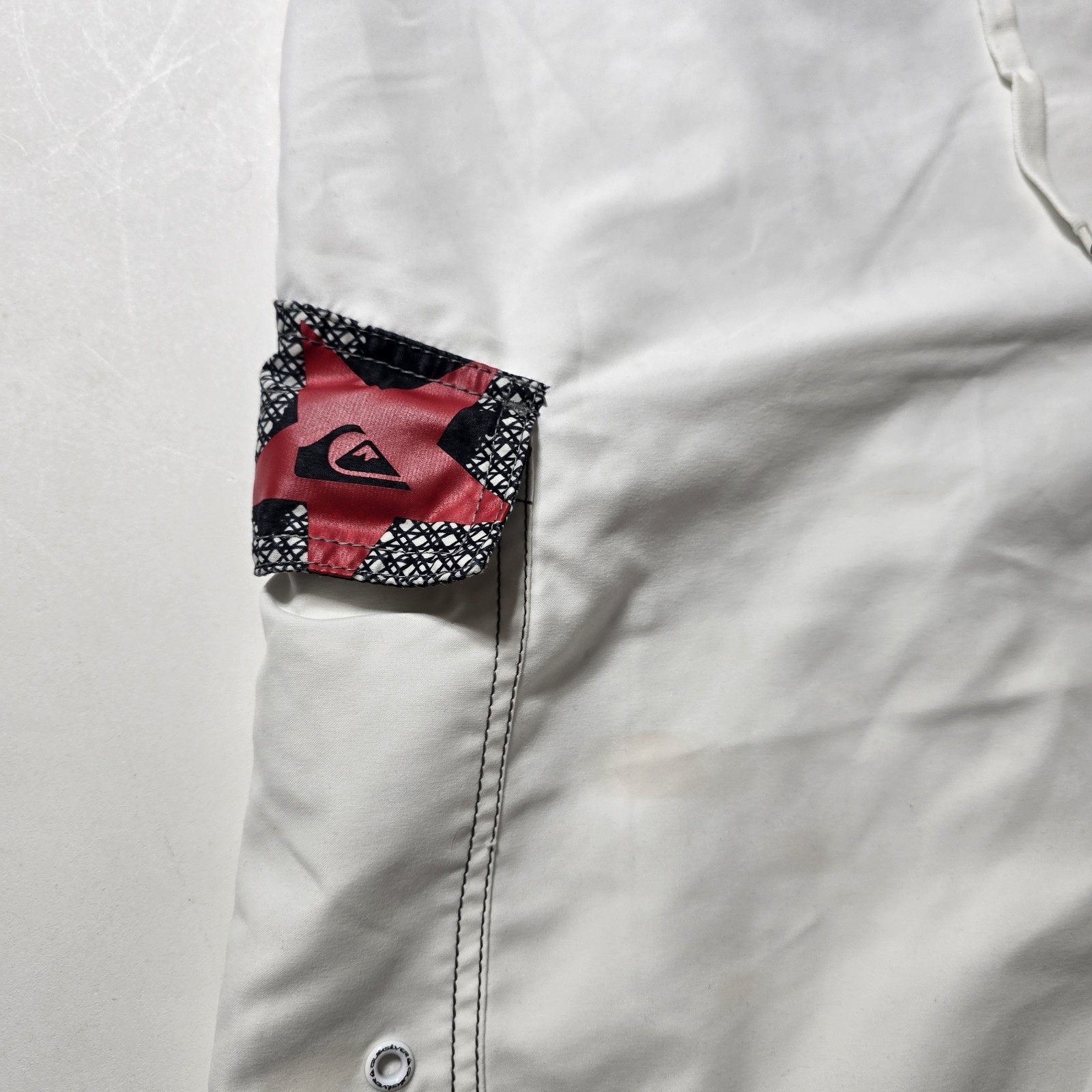 Y2K Quiksilver Board Shorts – 38 Red Star