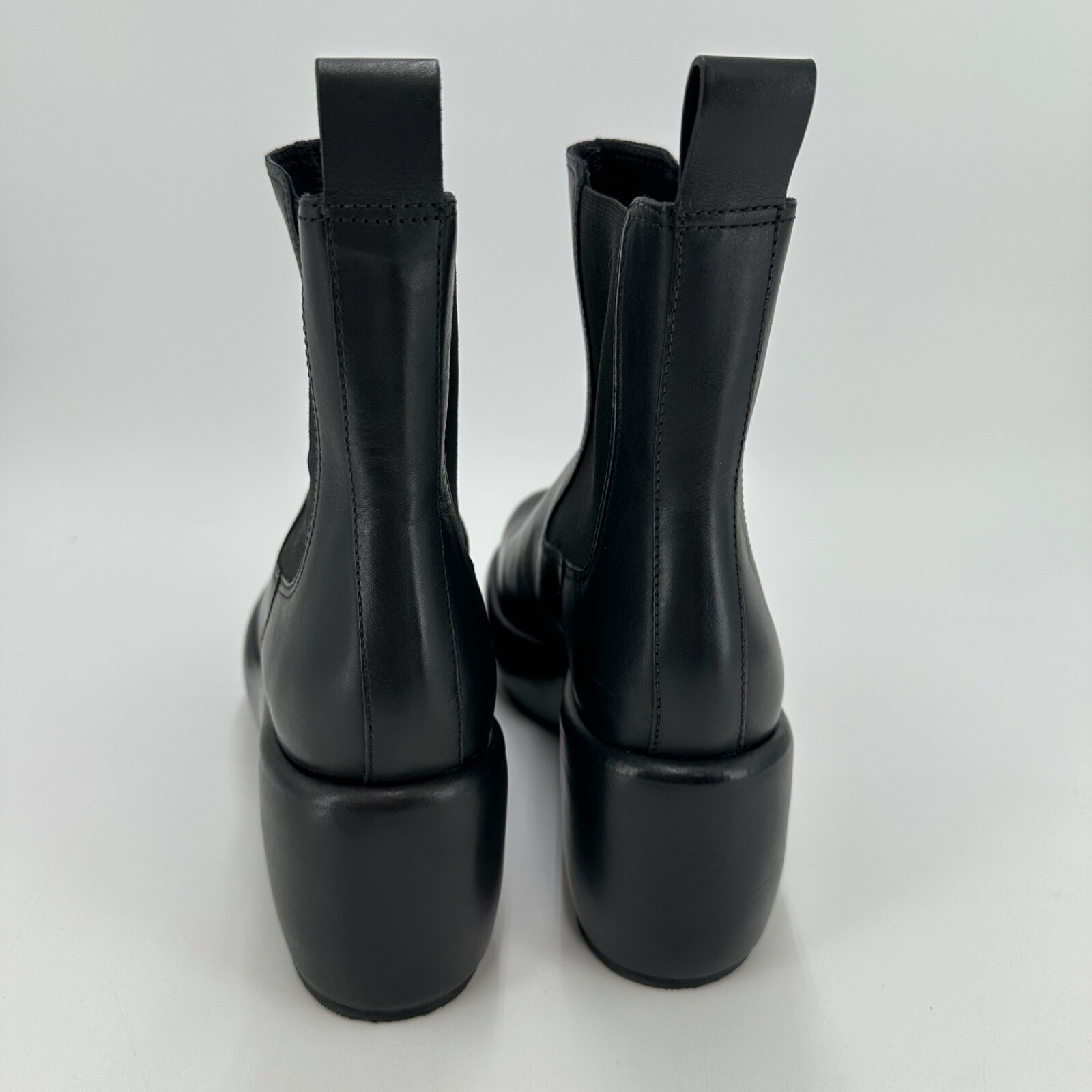 Everlane The Puffa Boot in Black size 9 Chelsea Ankle 3.25″ Chunky Platform