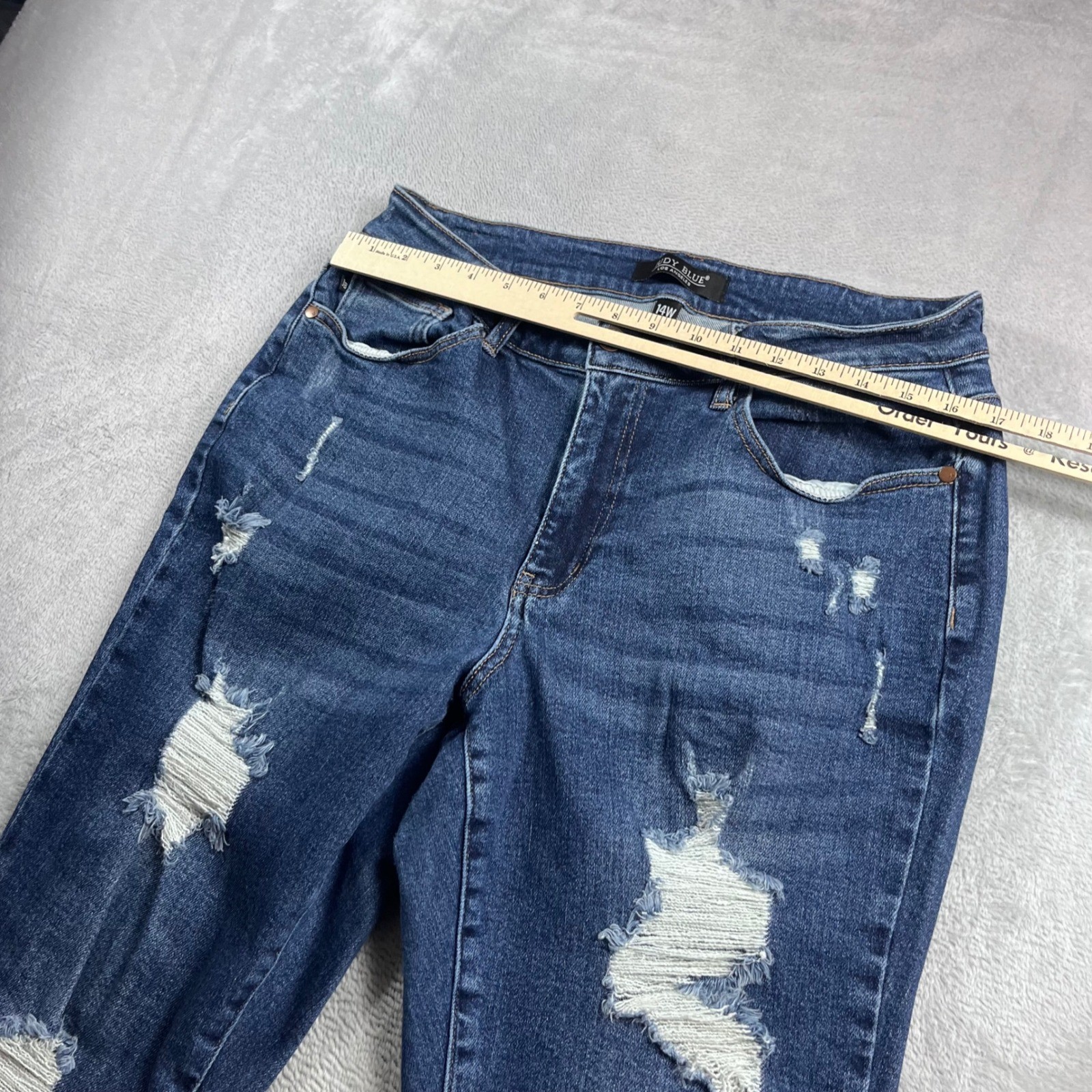 Judy Blue Distressed Boyfriend Jeans Medium Wash High Rise Ripped 14W JB88220