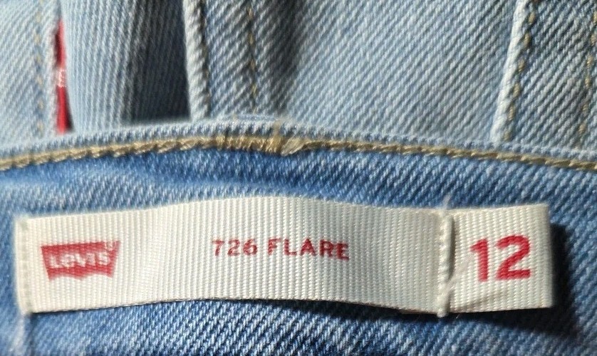 Levi’s 726 Flare Jeans Girls Size 12 Reg Light Wash Stretch Denim 26 X 26