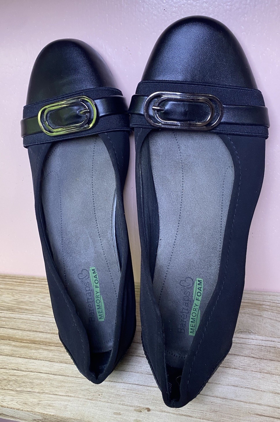 Baretraps Womens Size 7 Black Faux Leather Memory Foam Ballet Flats Buckle