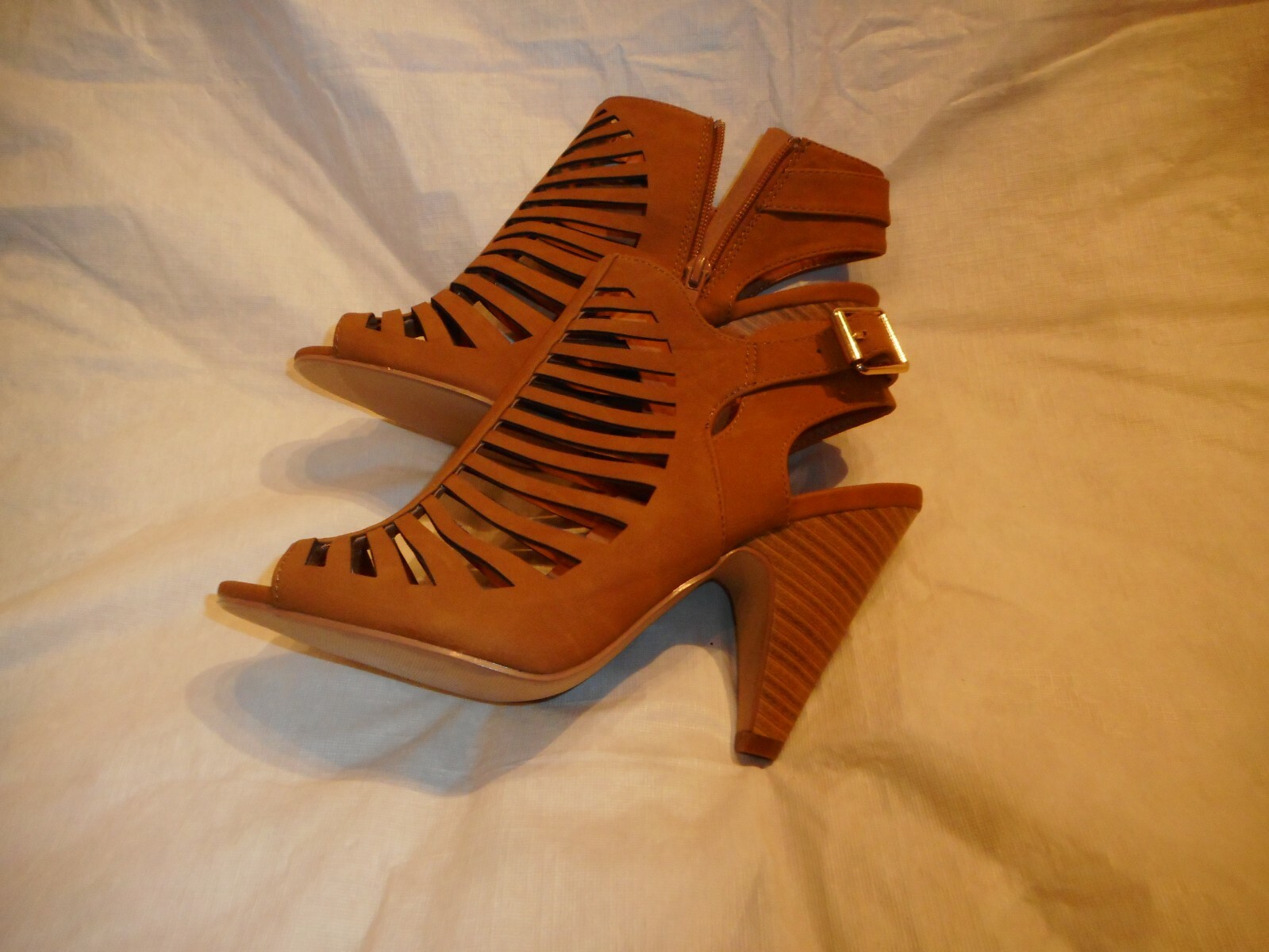 Open Toe Brown Man Made Materials U.S Shoes Size 8.5