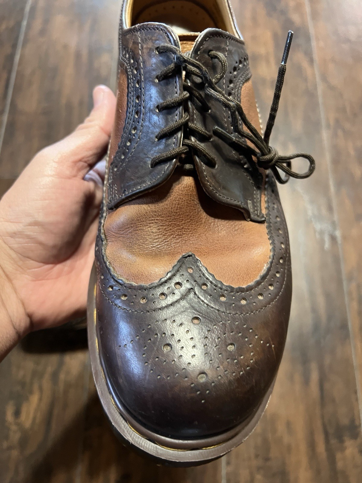Vintage Dr. Martens 3989 Wingtip Brogue Shoes Mens Size 10 Brown Made in England