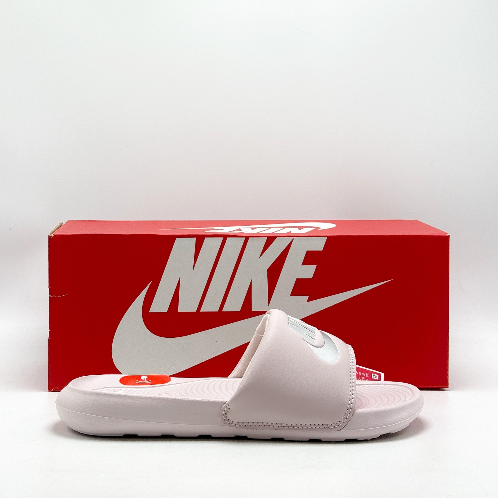 *NEW* Women NIKE Victori One Slides BARELY ROSE / METALLIC SILVER (CN9677 600)👍