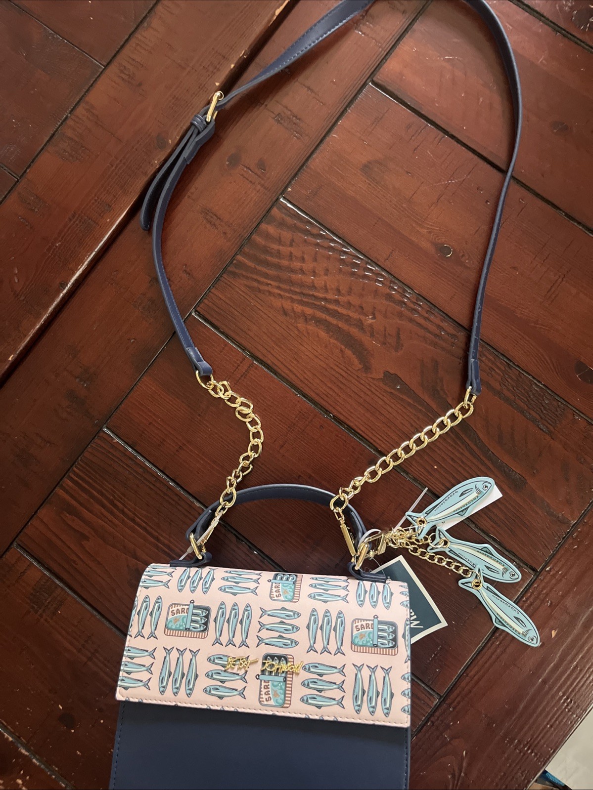 BETSY JOHNSON SARDINES SHOULDER /CROSSBODY BAG BLUE MULTI NWT Adorable