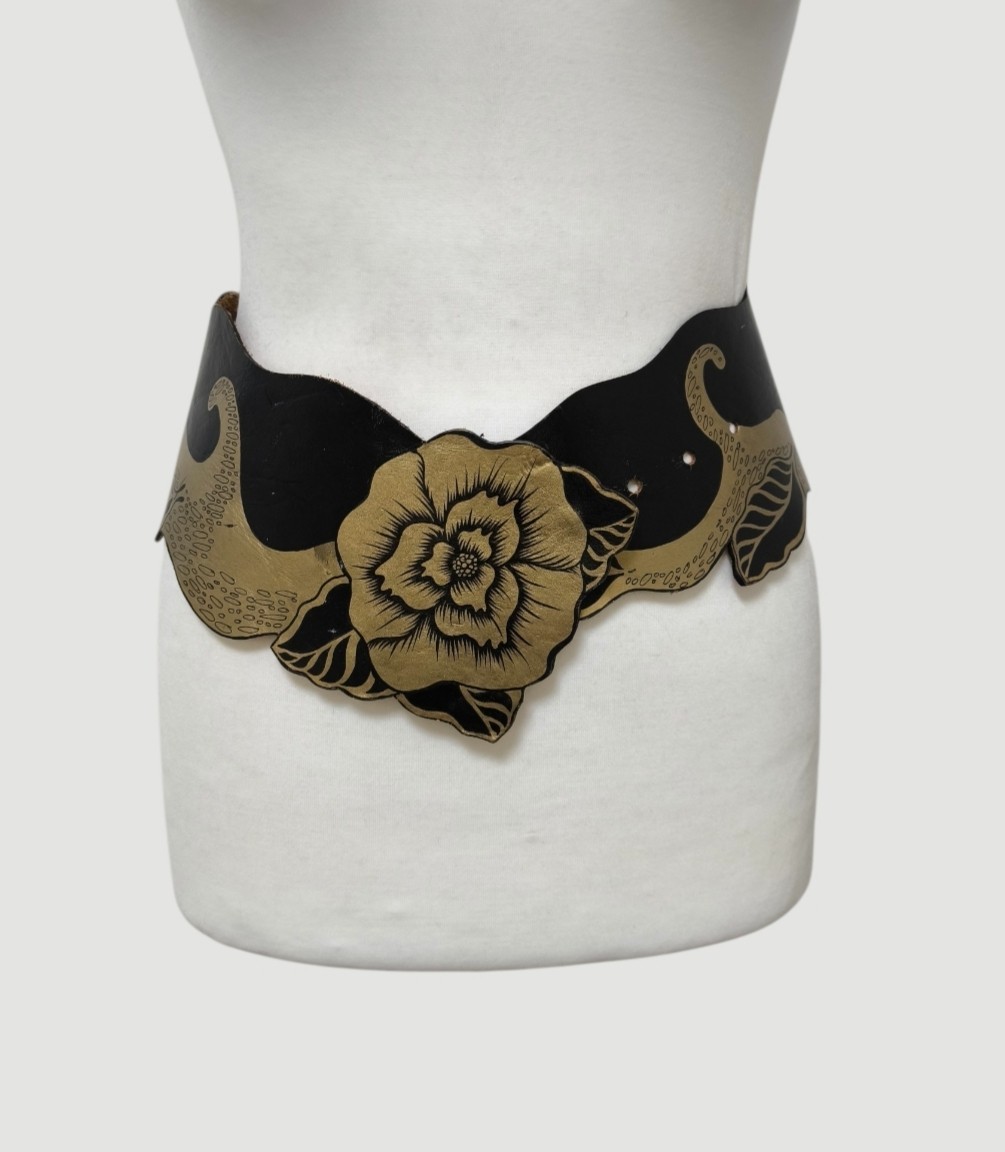 VINTAGE Extra wide waist women leather belt black floral 25-29″/ 65-75 cm (XS-S)