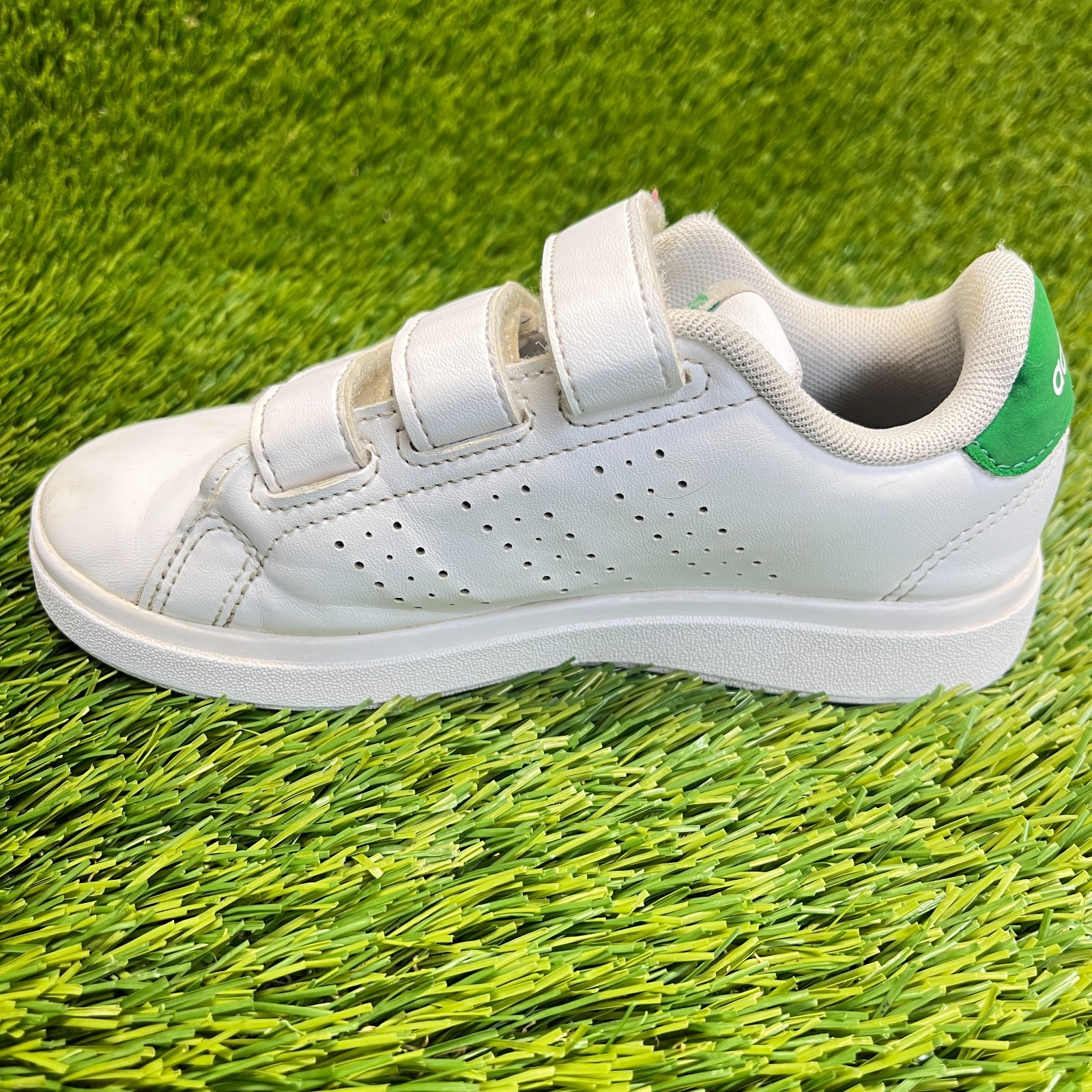 Adidas Advantage Base 2.0 Boys Size 11.5K White Athletic Leather Shoes Sneakers