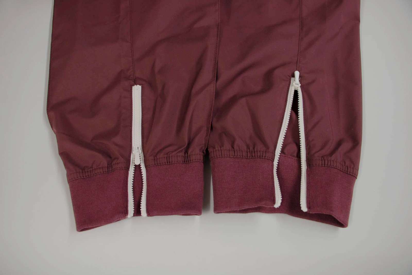 NWT $1550 Brunello Cucinelli Men Track Pants With Logo Accents + Zip Legs M A262